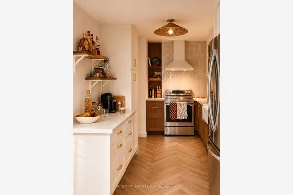 1230 Gripsholm Road #4
