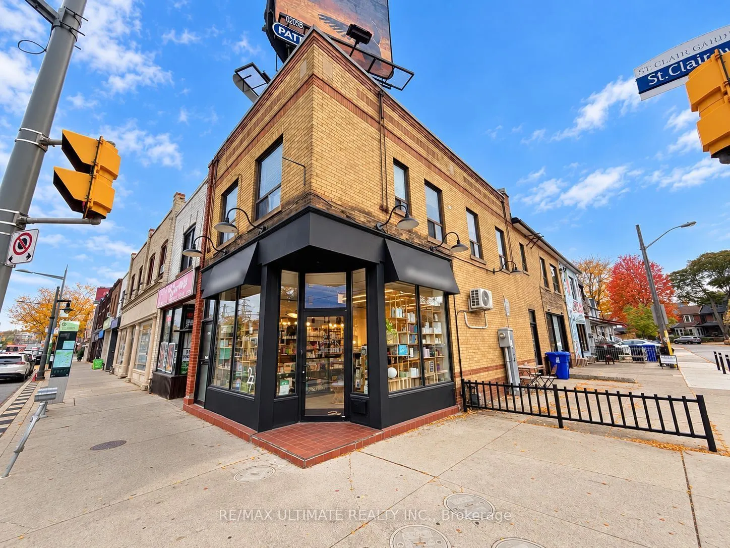 1715 St Clair Avenue W #Main Floor