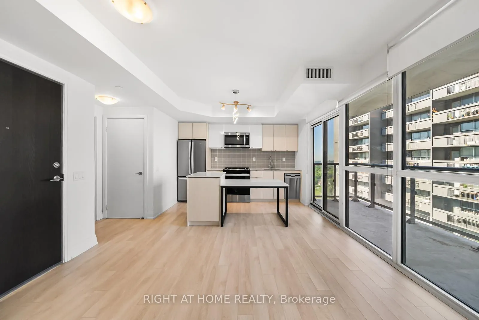 1461 Lawrence Avenue #1511