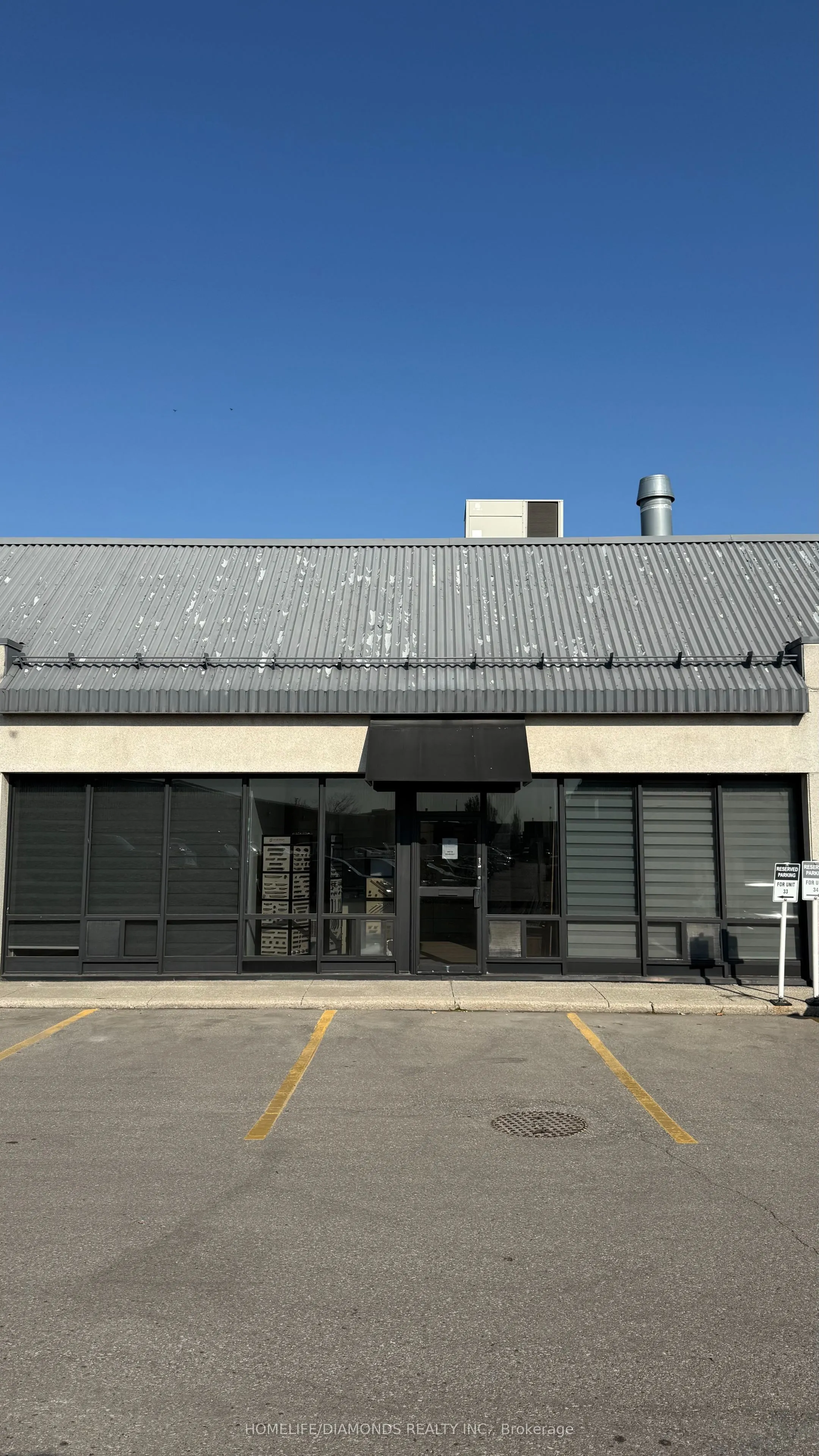 2155 STEELES Avenue E #33