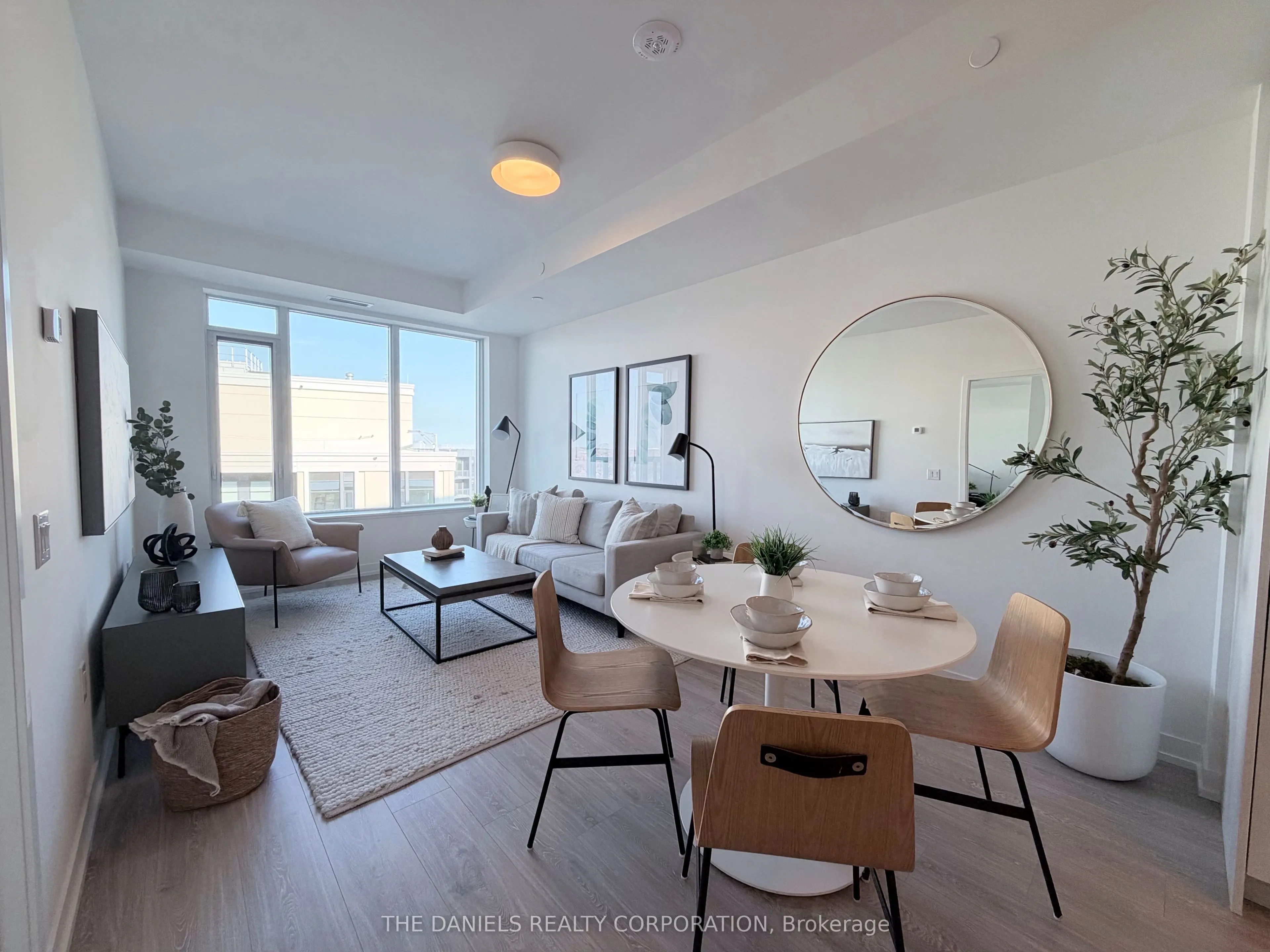 2485 Eglinton Avenue W #1107