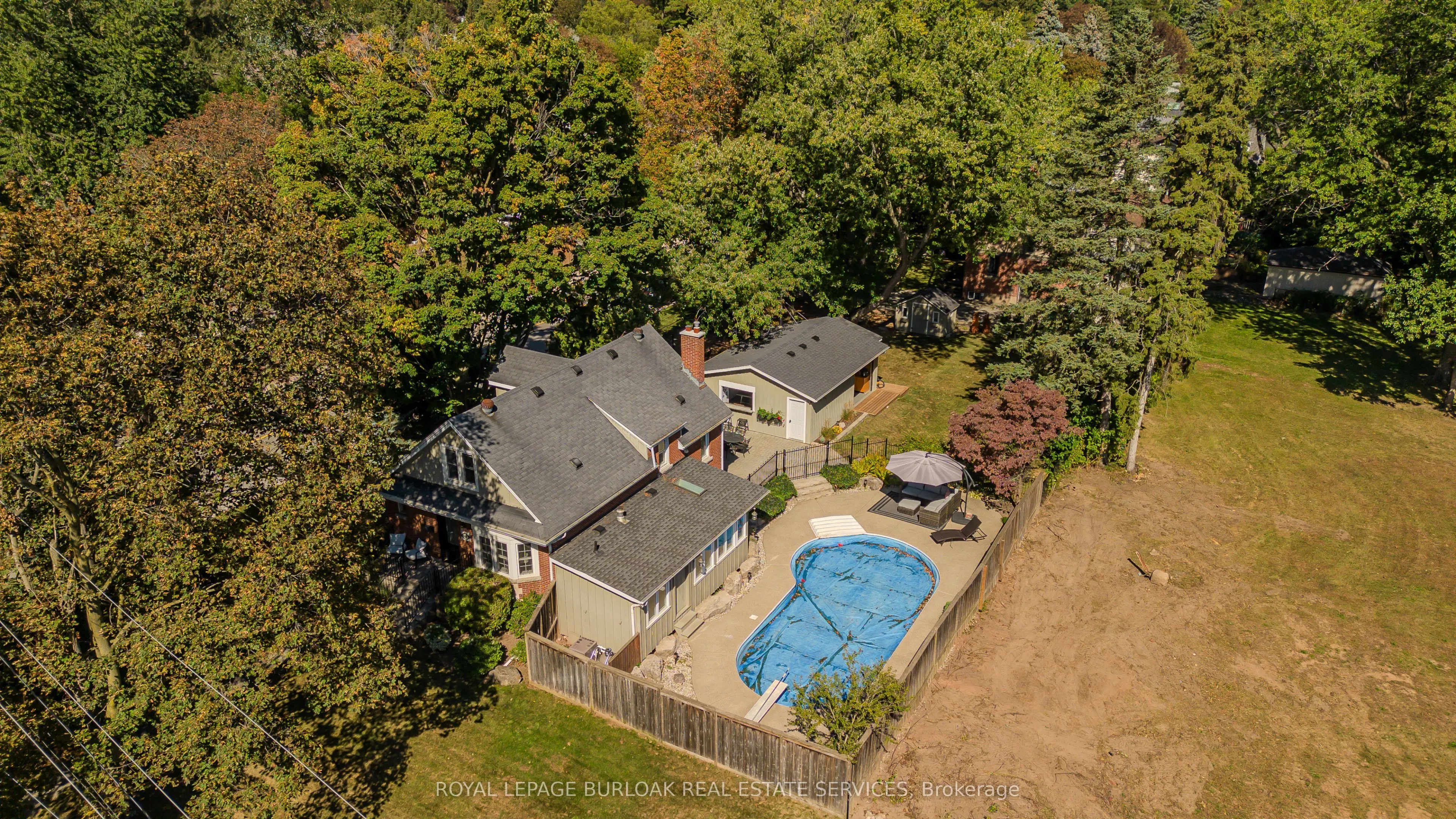911 Lasalle Park Road