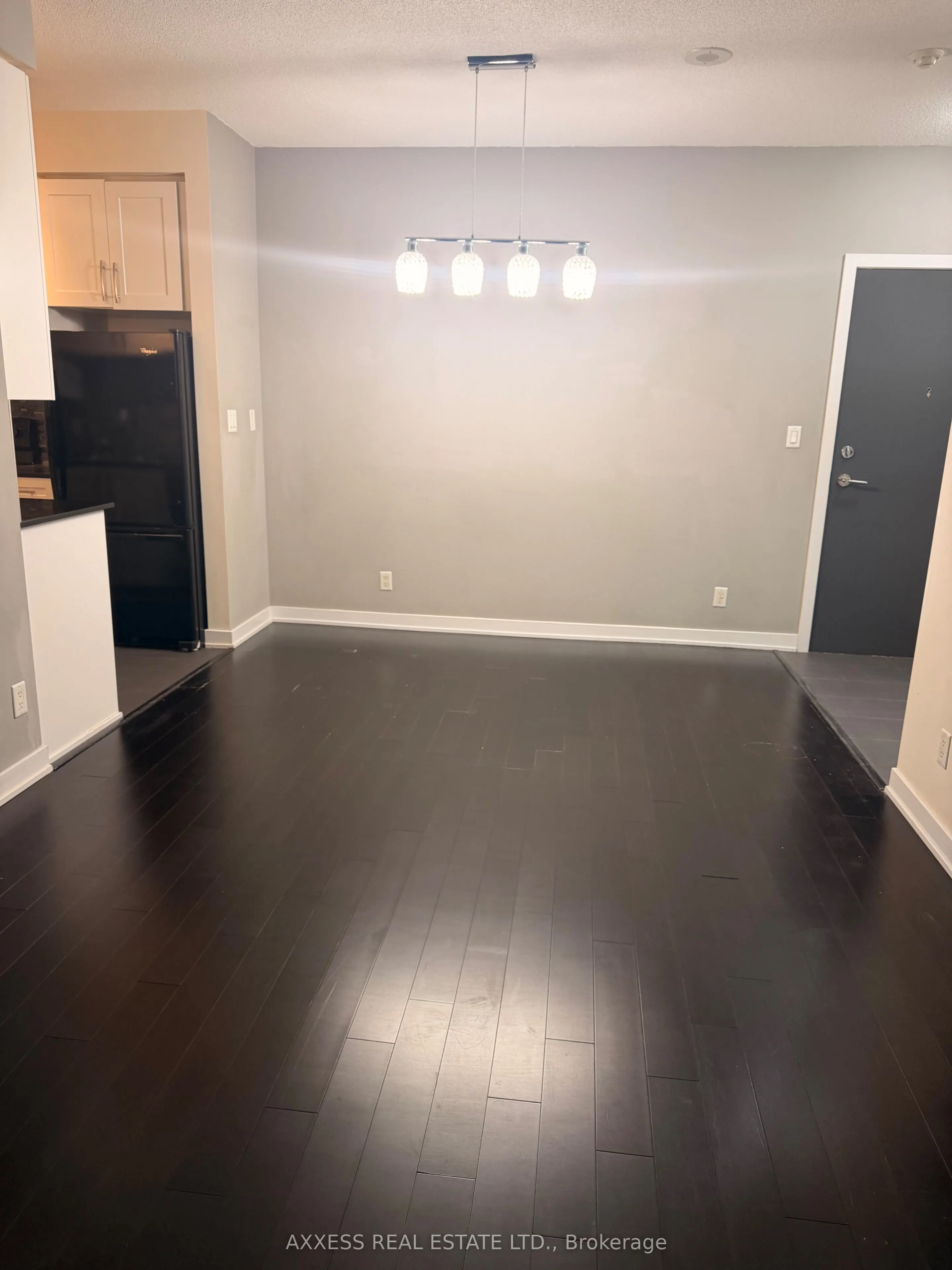 4070 Confederation Parkway #211