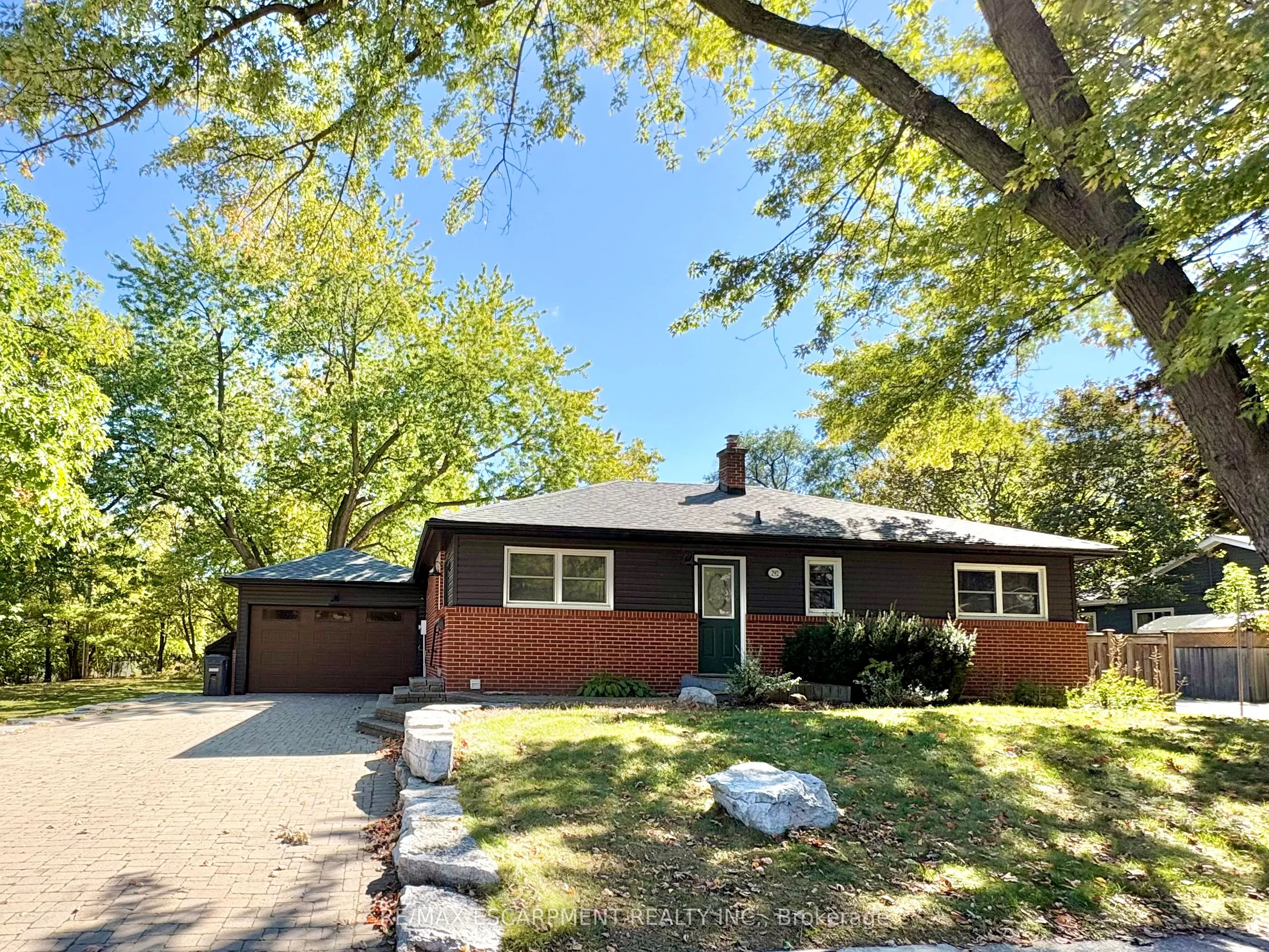 292 Woodward Avenue
