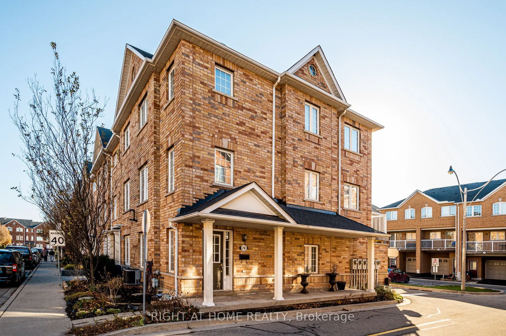 70 Birdstone Crescent #47