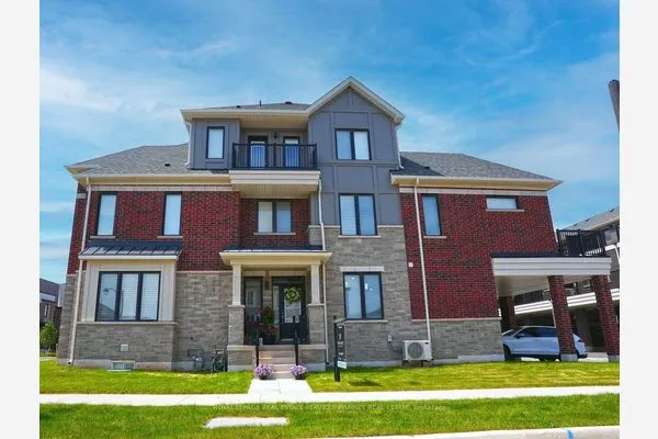 9 Crown Gate