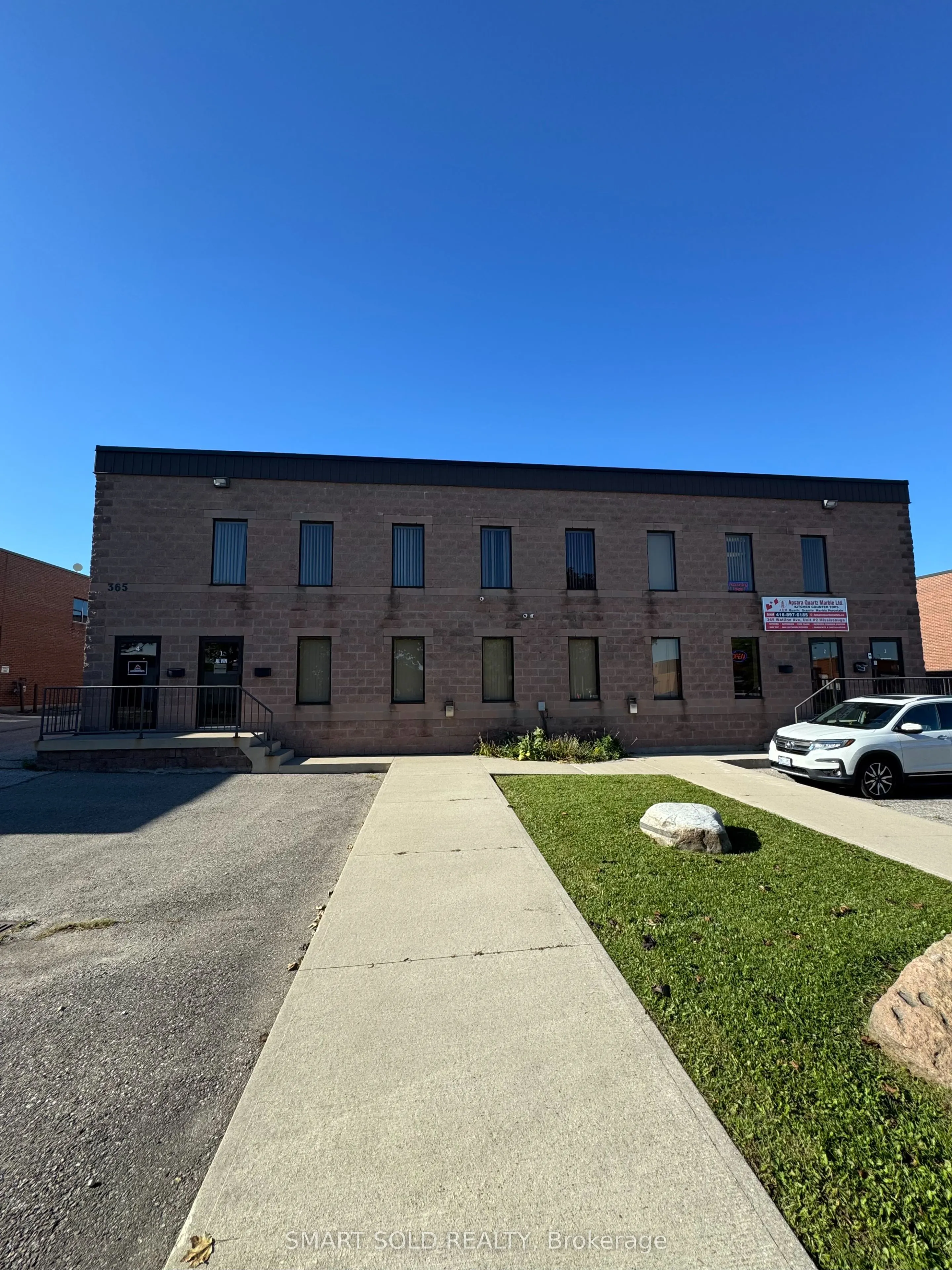 365 Watline Avenue #4