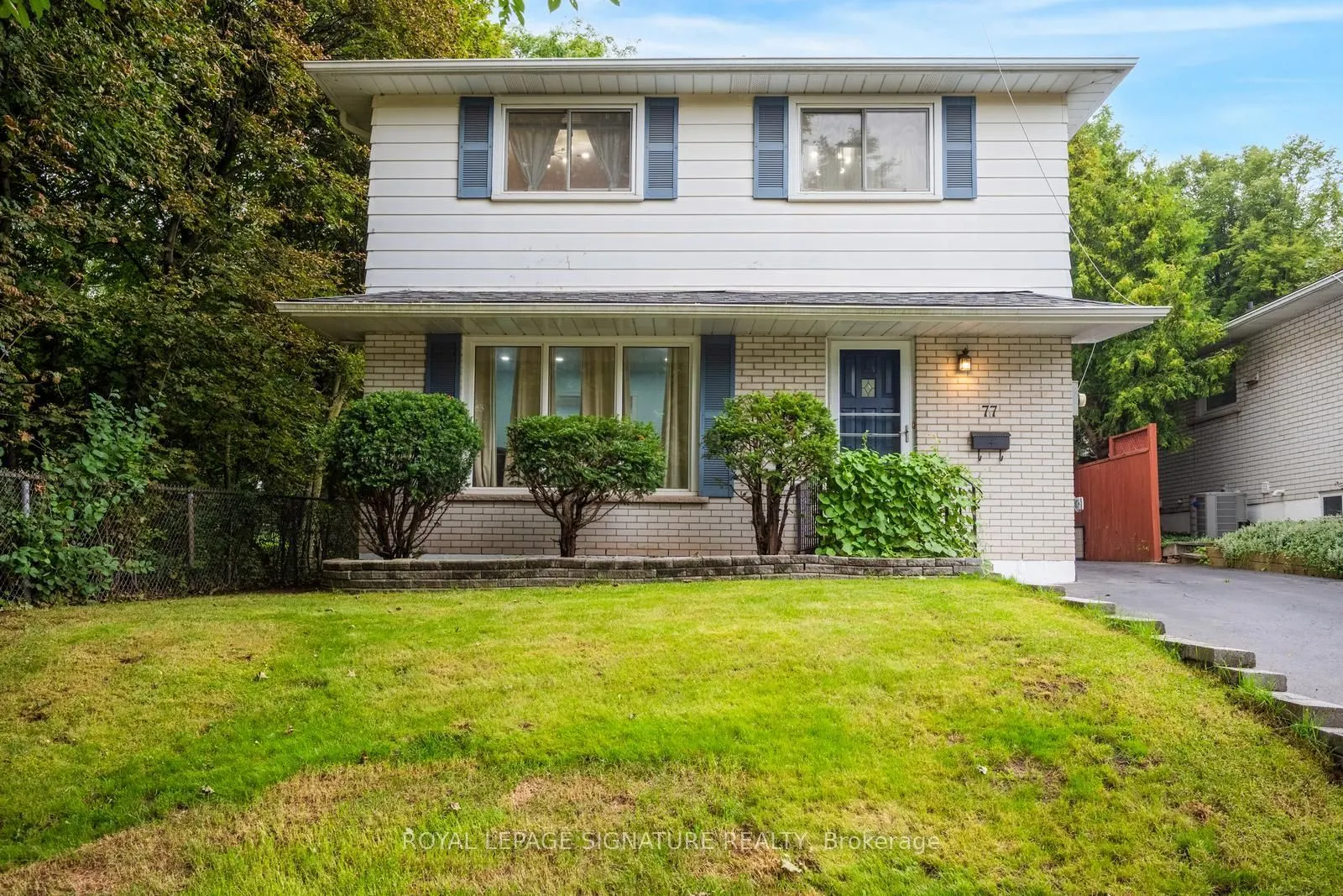 77 McCraney Street W