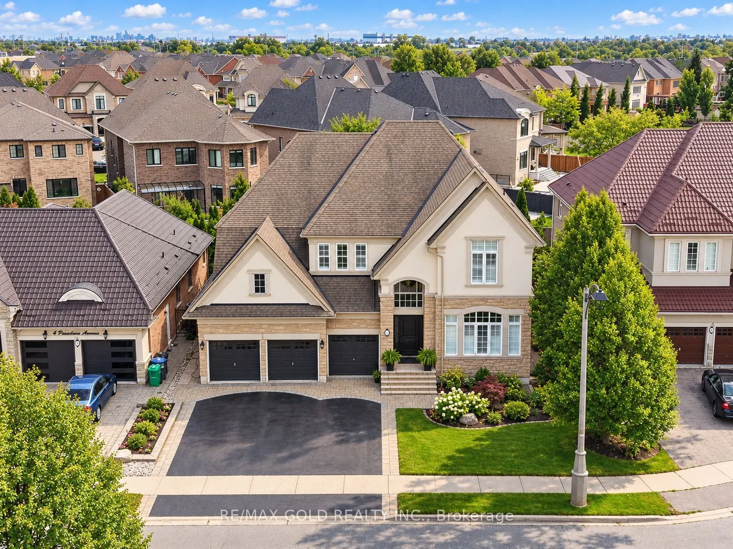 6 Pasadena Avenue