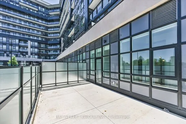 395 Dundas Street West Street #130