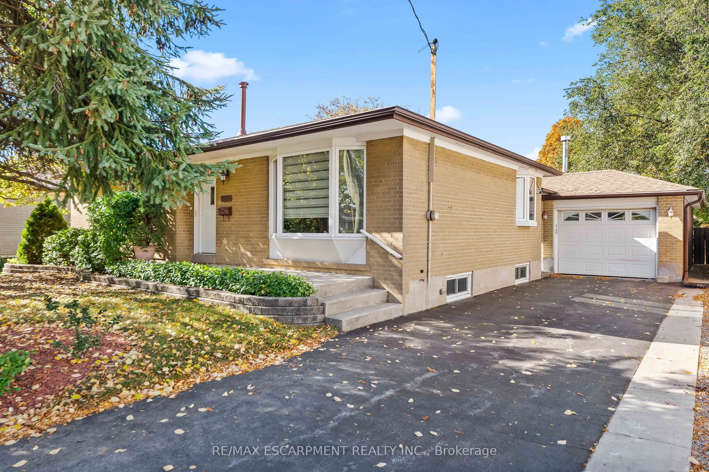 1309 Warwick Avenue