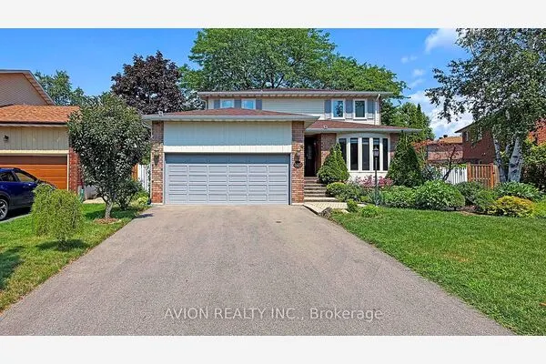 1413 Harmsworth Square