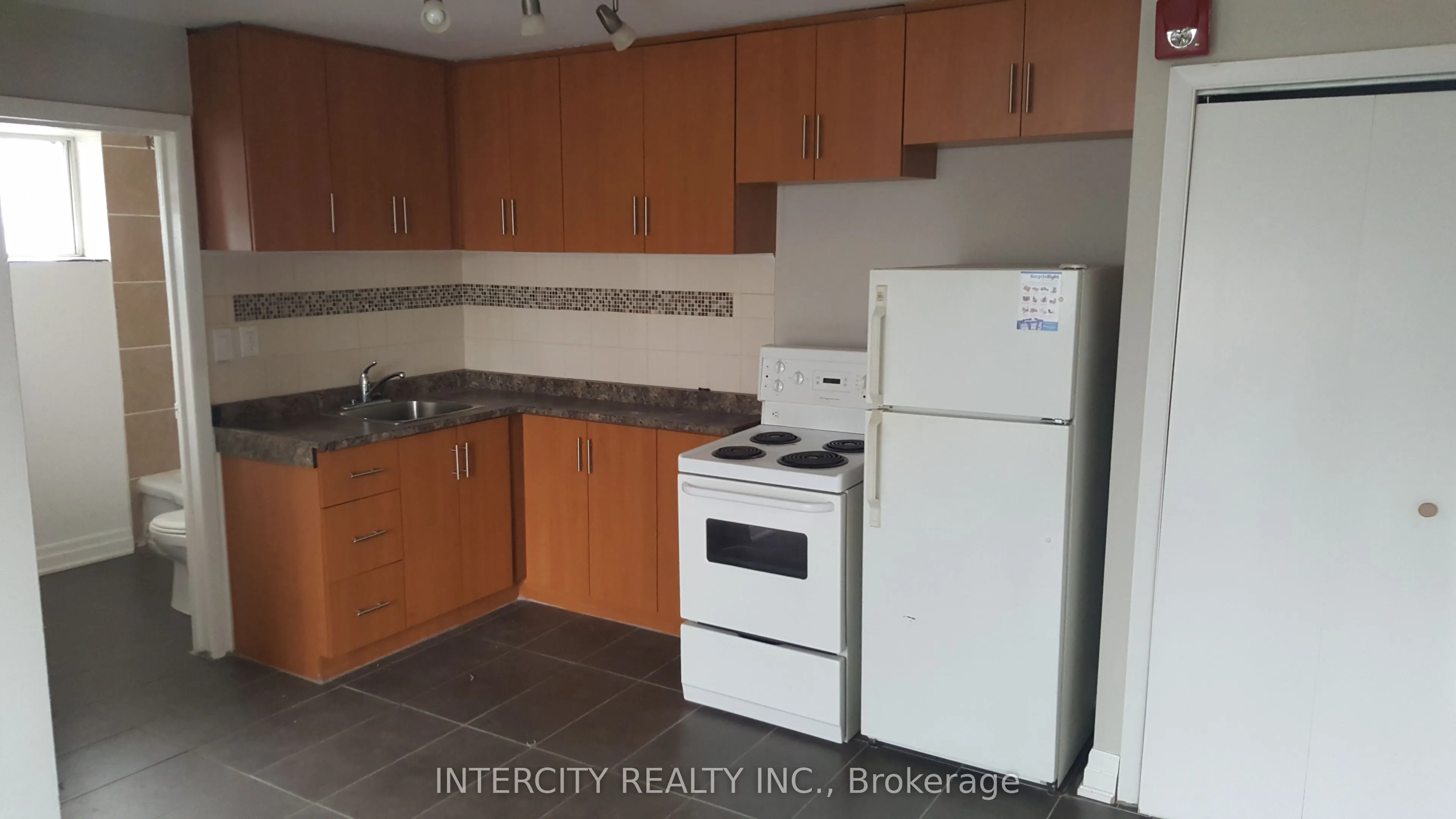 14 North Alarton Street #1