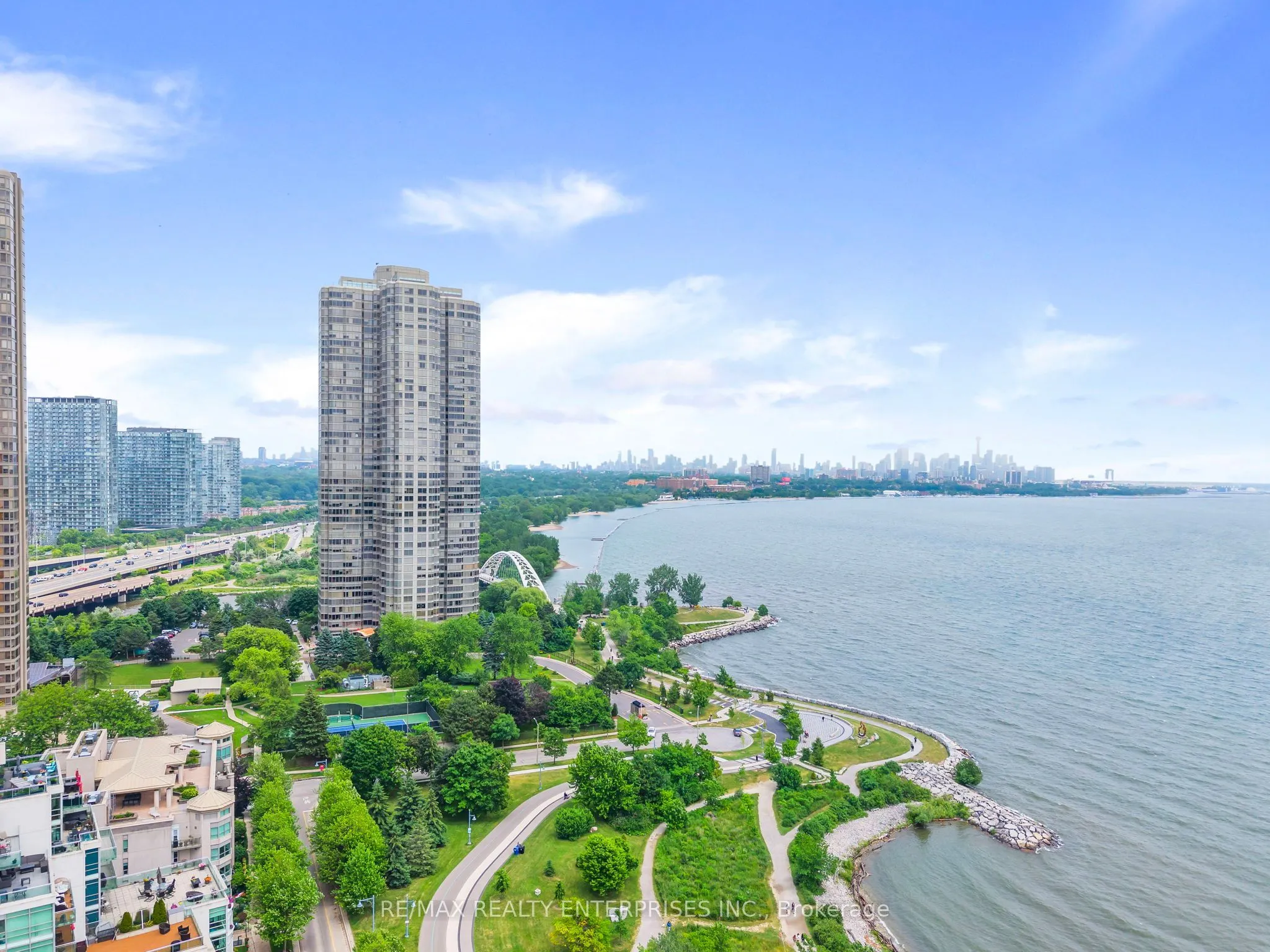 1 Palace Pier Court #1208