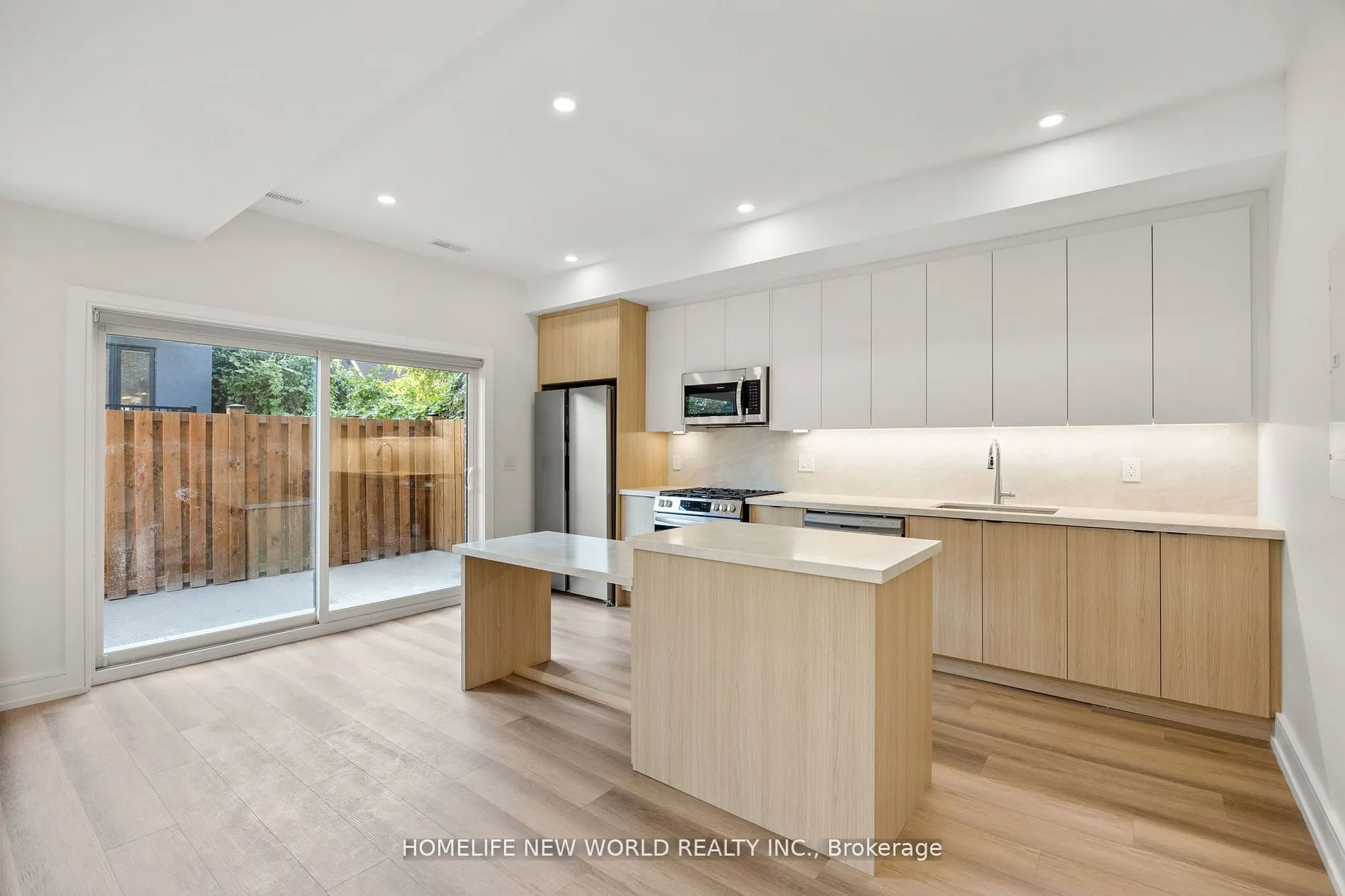 43 Batavia Avenue #Laneway