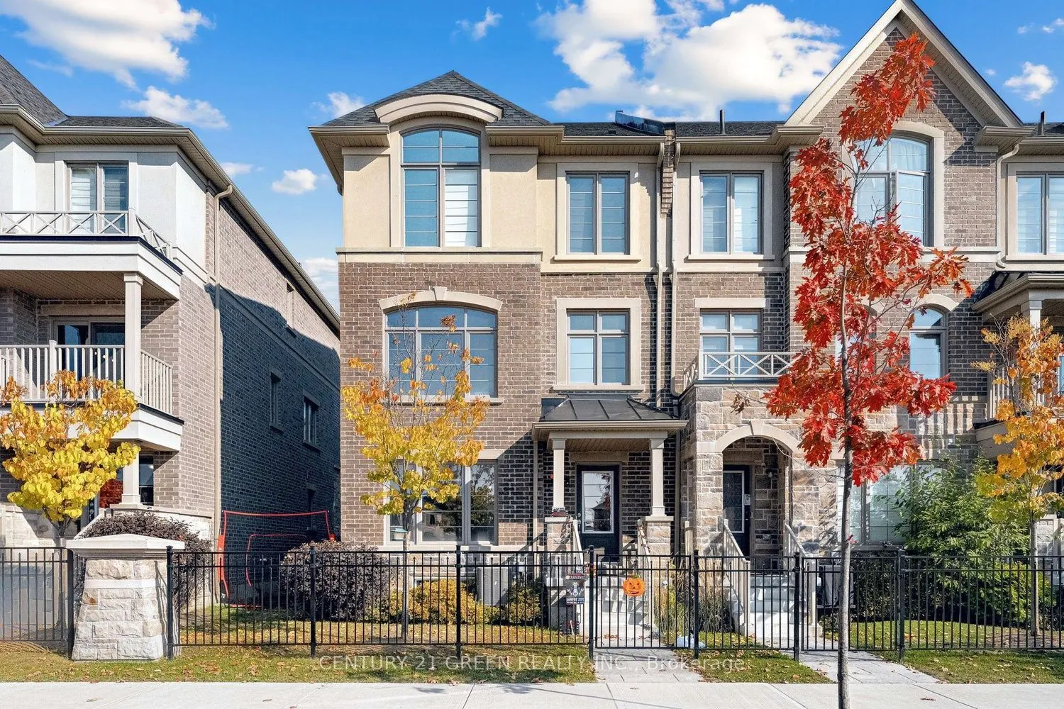 16 Summerbeam Way