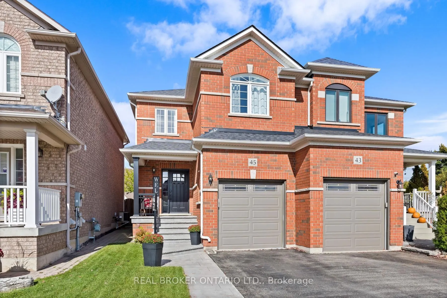 45 Woodcote Crescent