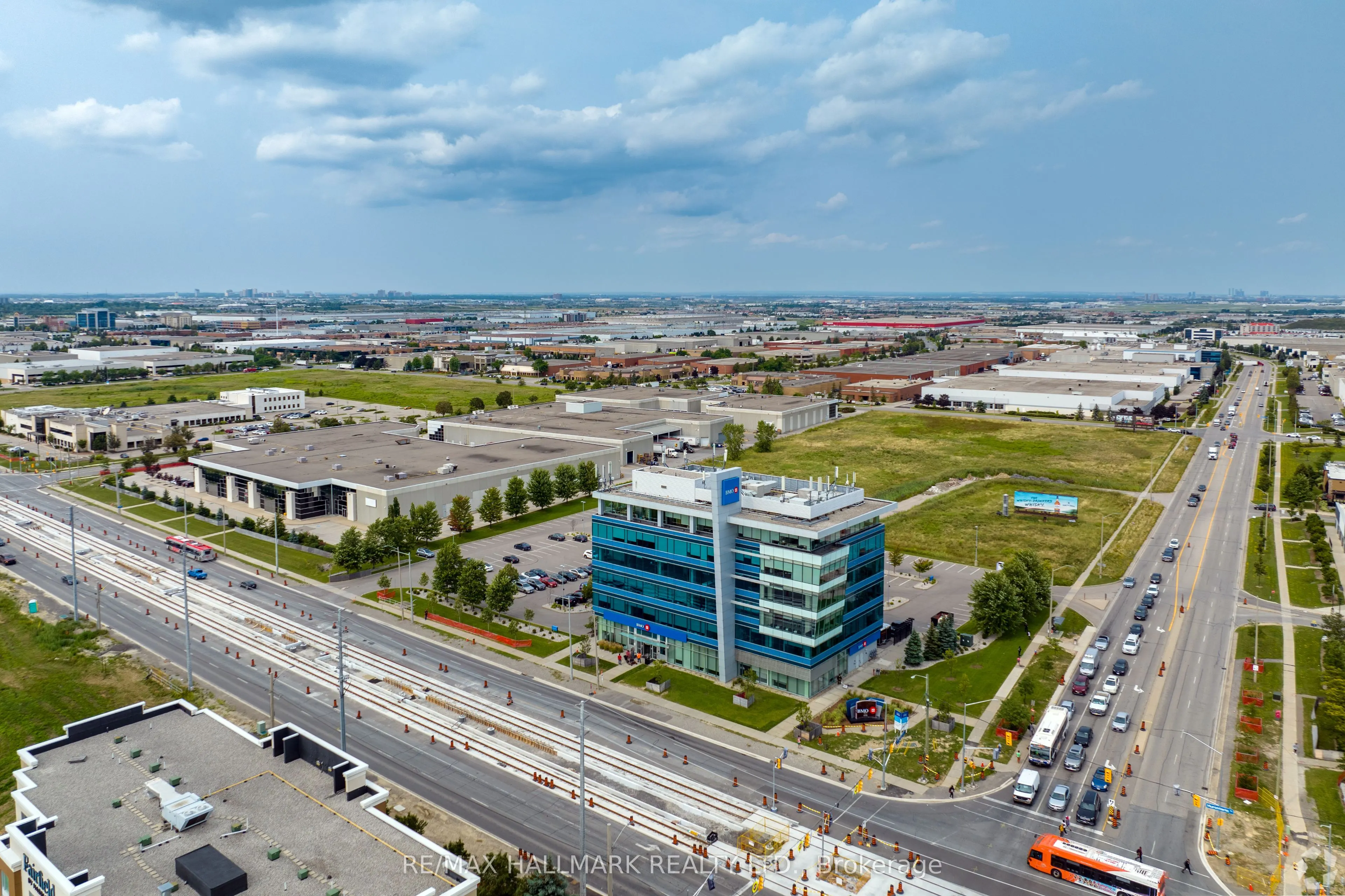 6605 Hurontario Street #501