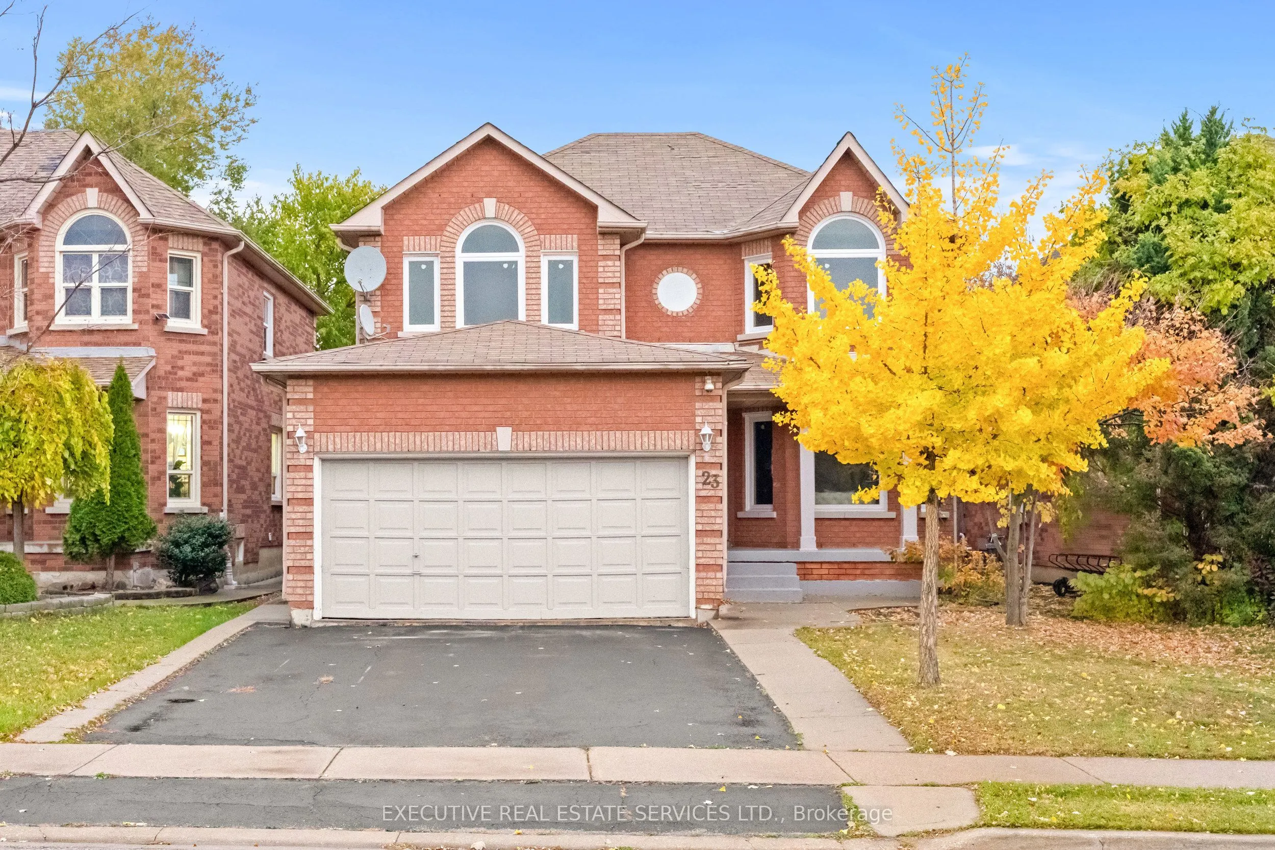 23 Fenflower Court