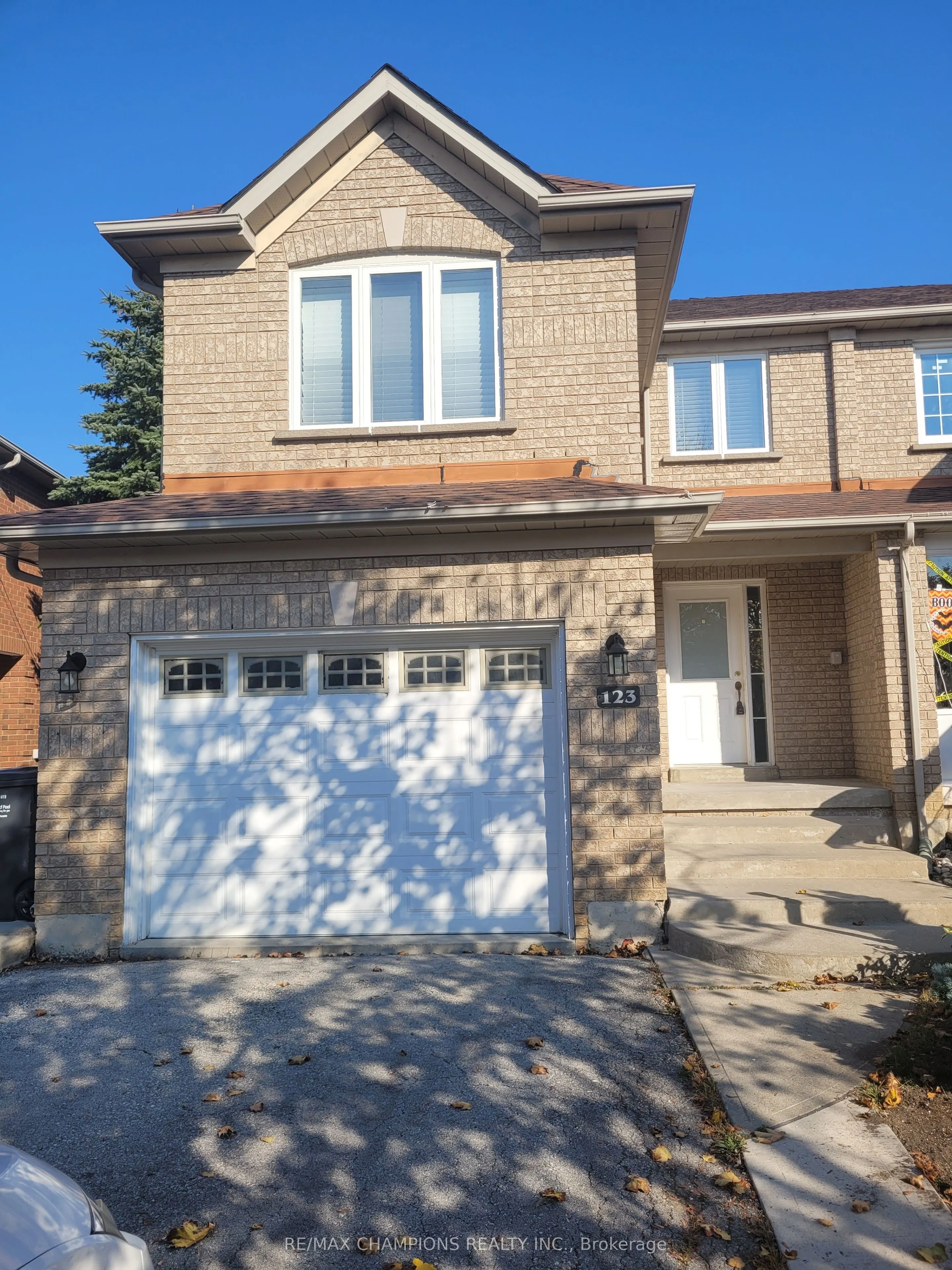 123 Bighorn Crescent