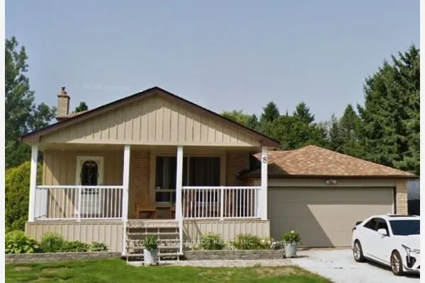 8 Holmes Drive