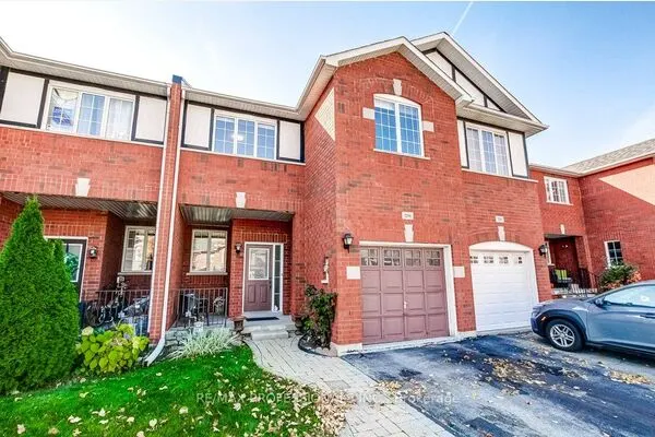 2294 Newcastle Crescent