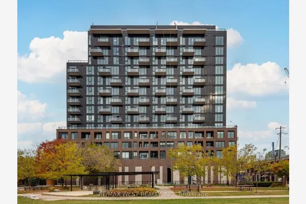 270 Dufferin Street #819