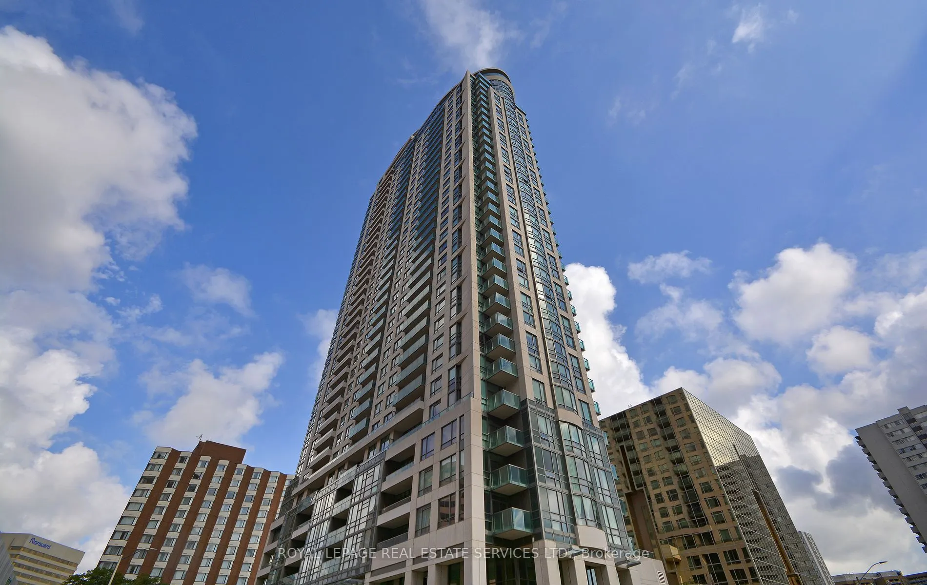 208 Enfield Place #1201