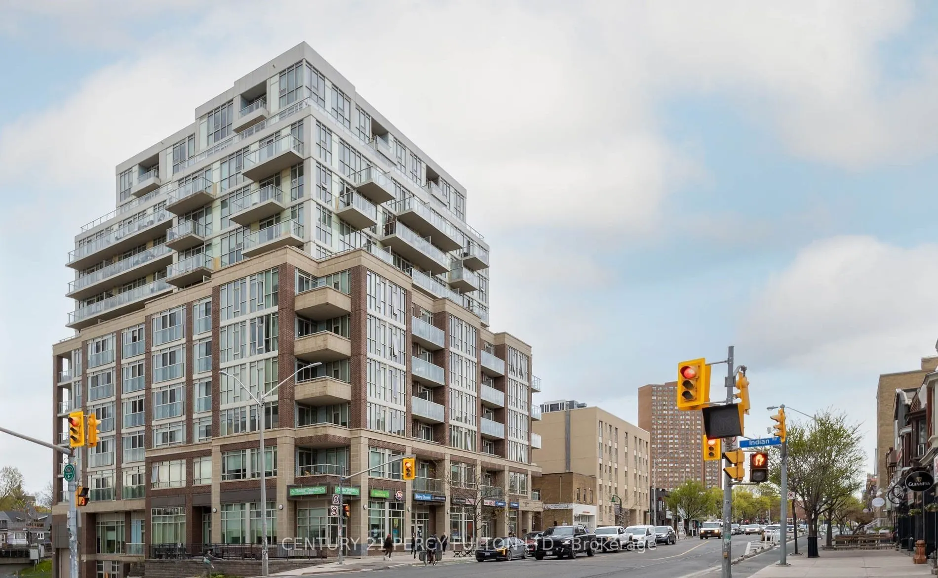 1638 Bloor Street W #901