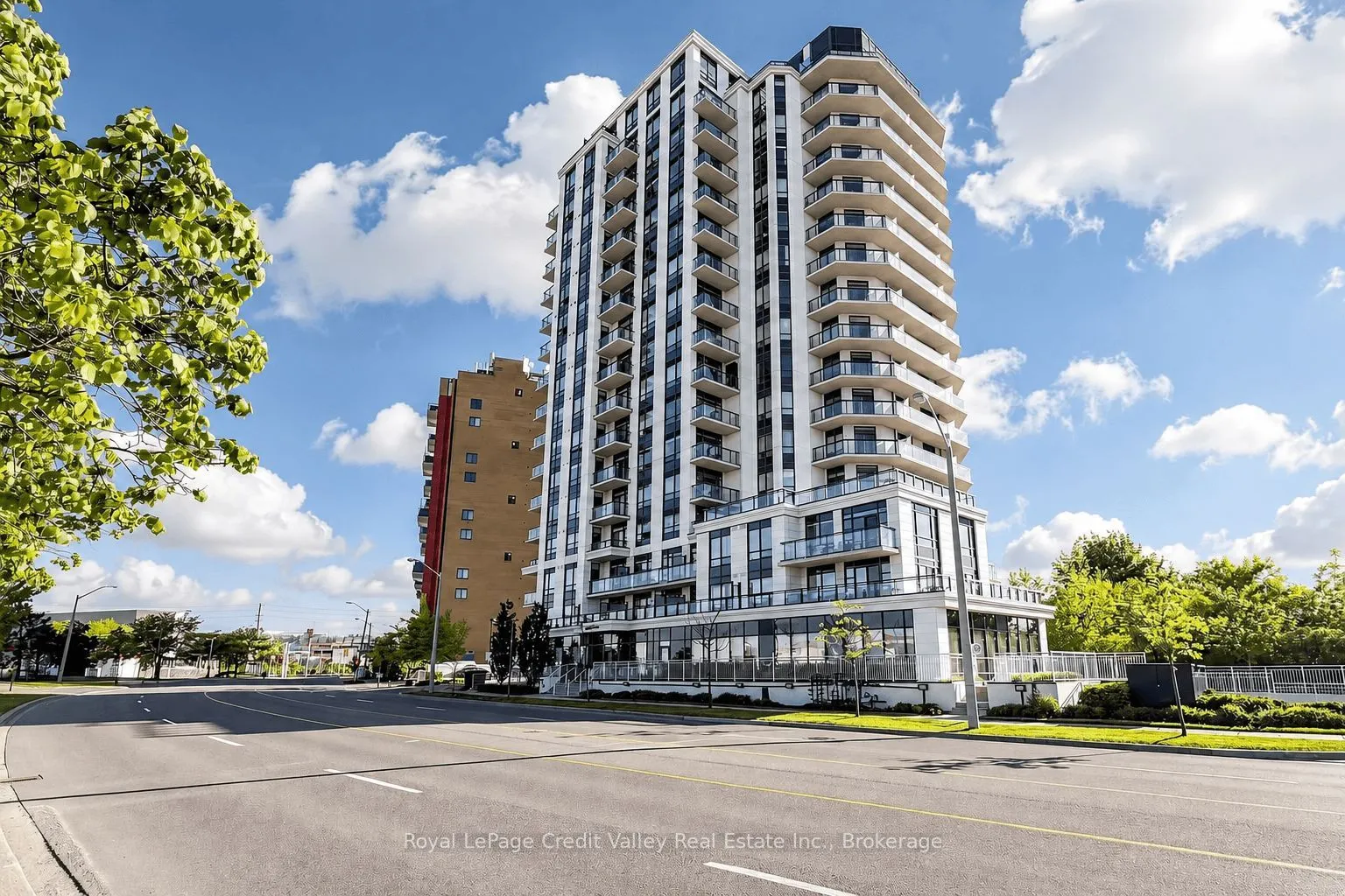 840 Queens Plate Drive #1103