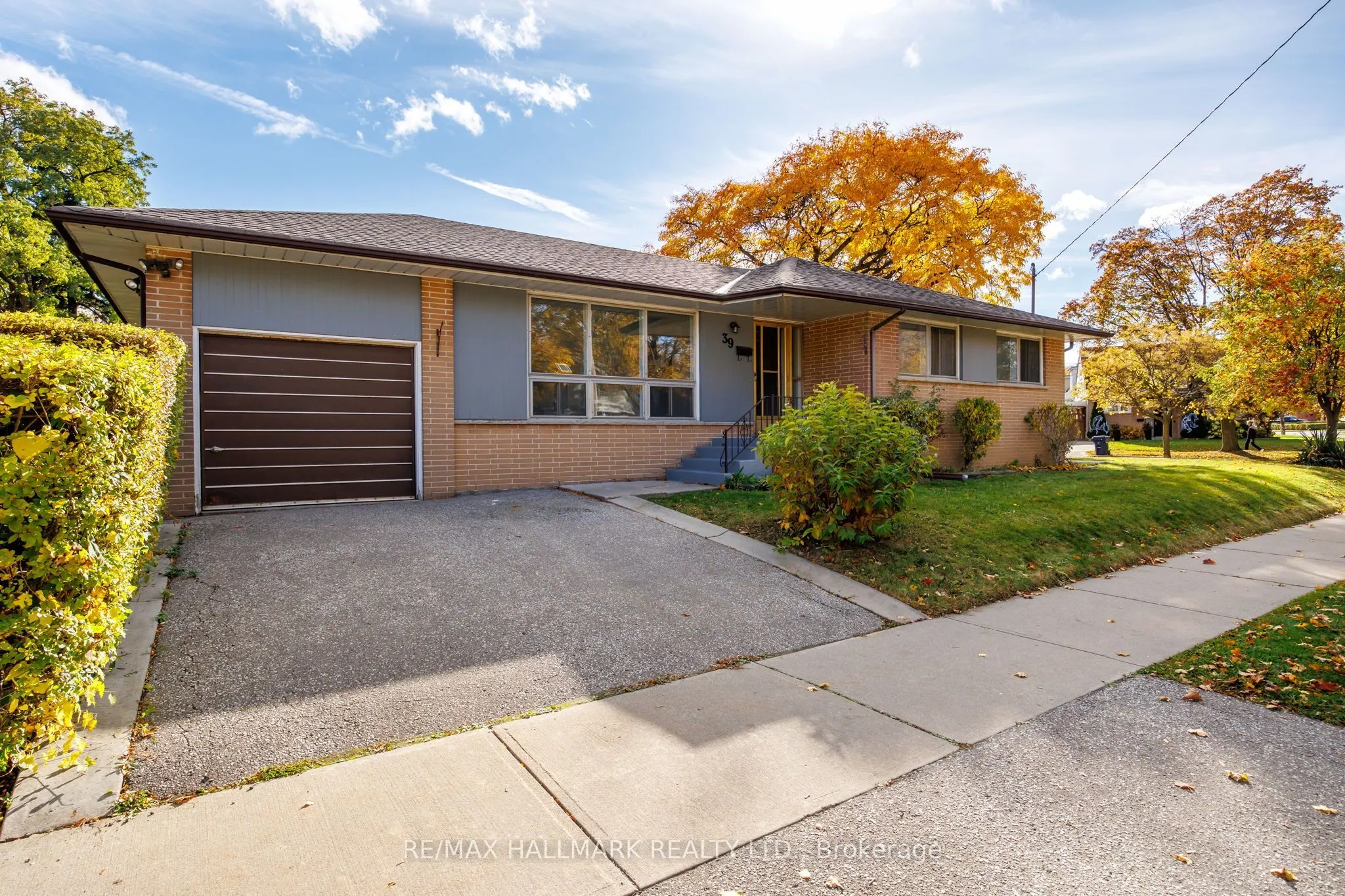 39 Ludstone Drive