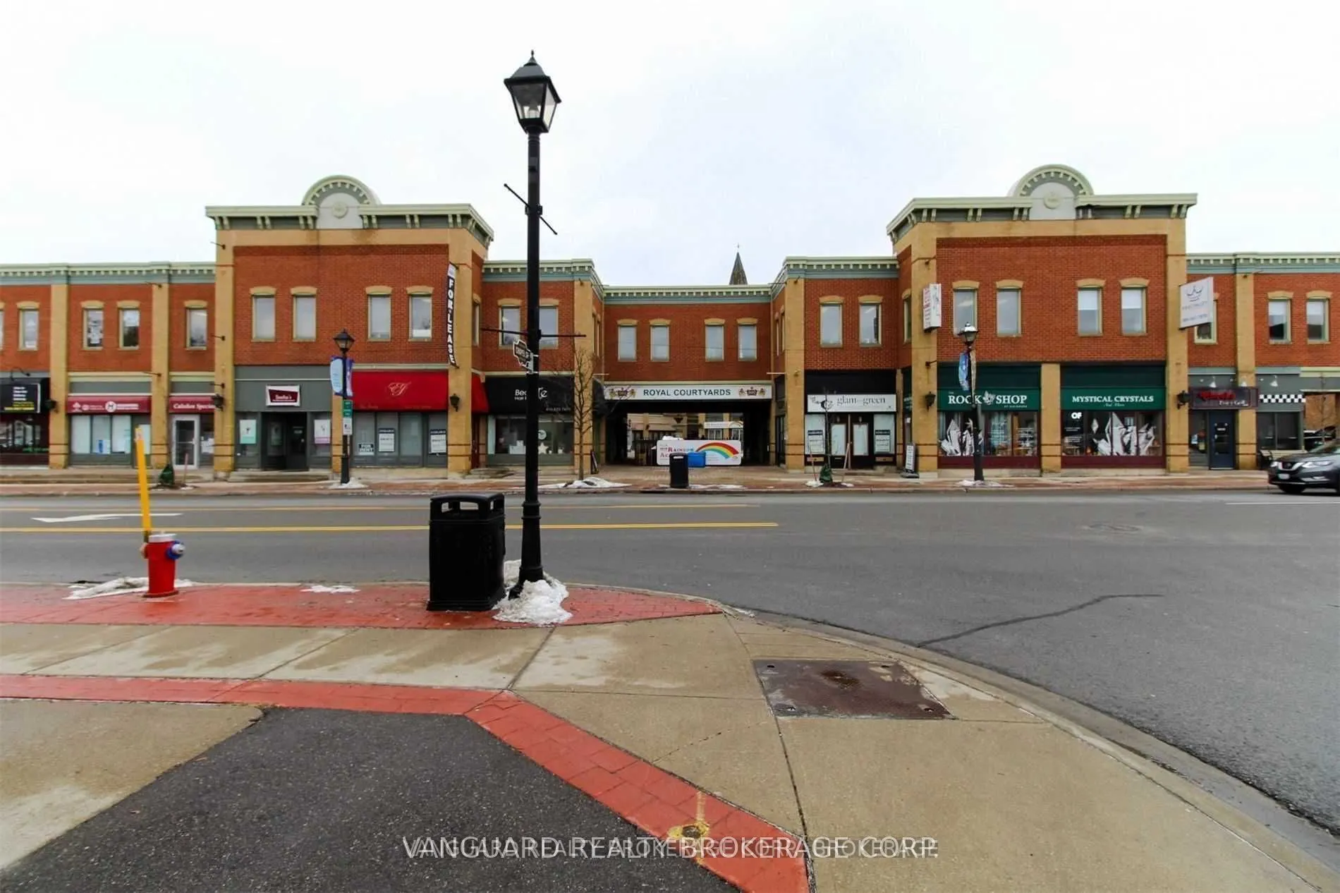18 King Street E #Q9