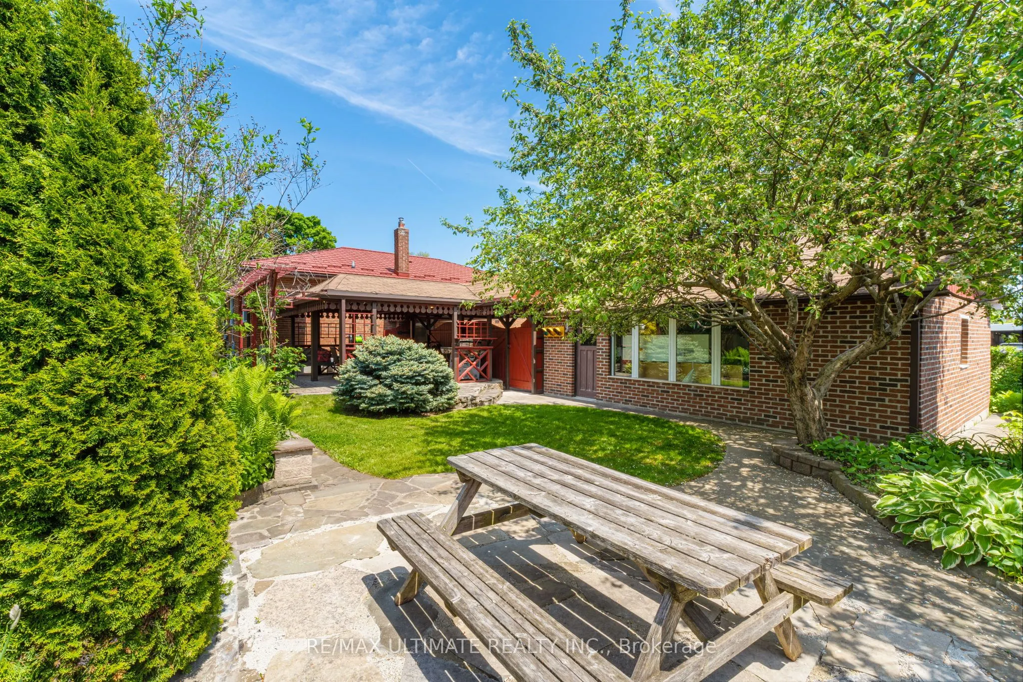 1282 Daimler Road