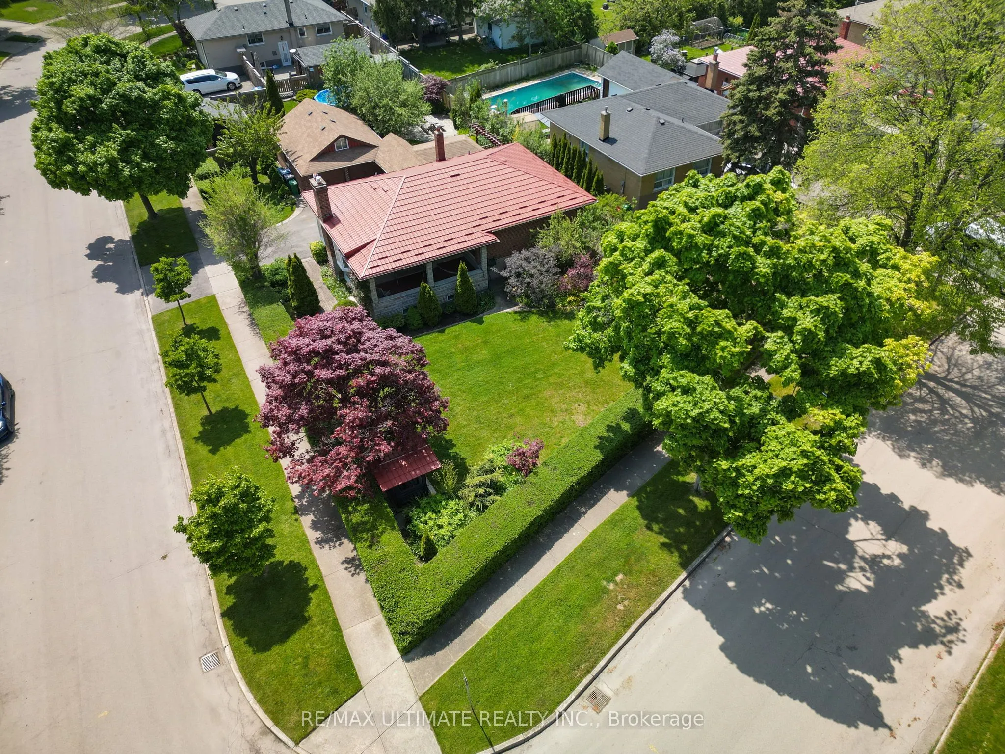1282 Daimler Road