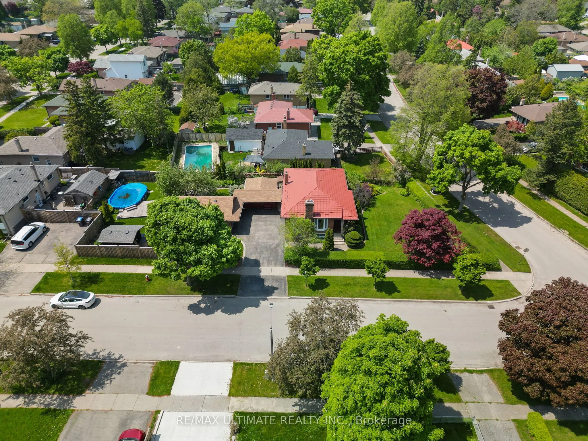 1282 Daimler Road