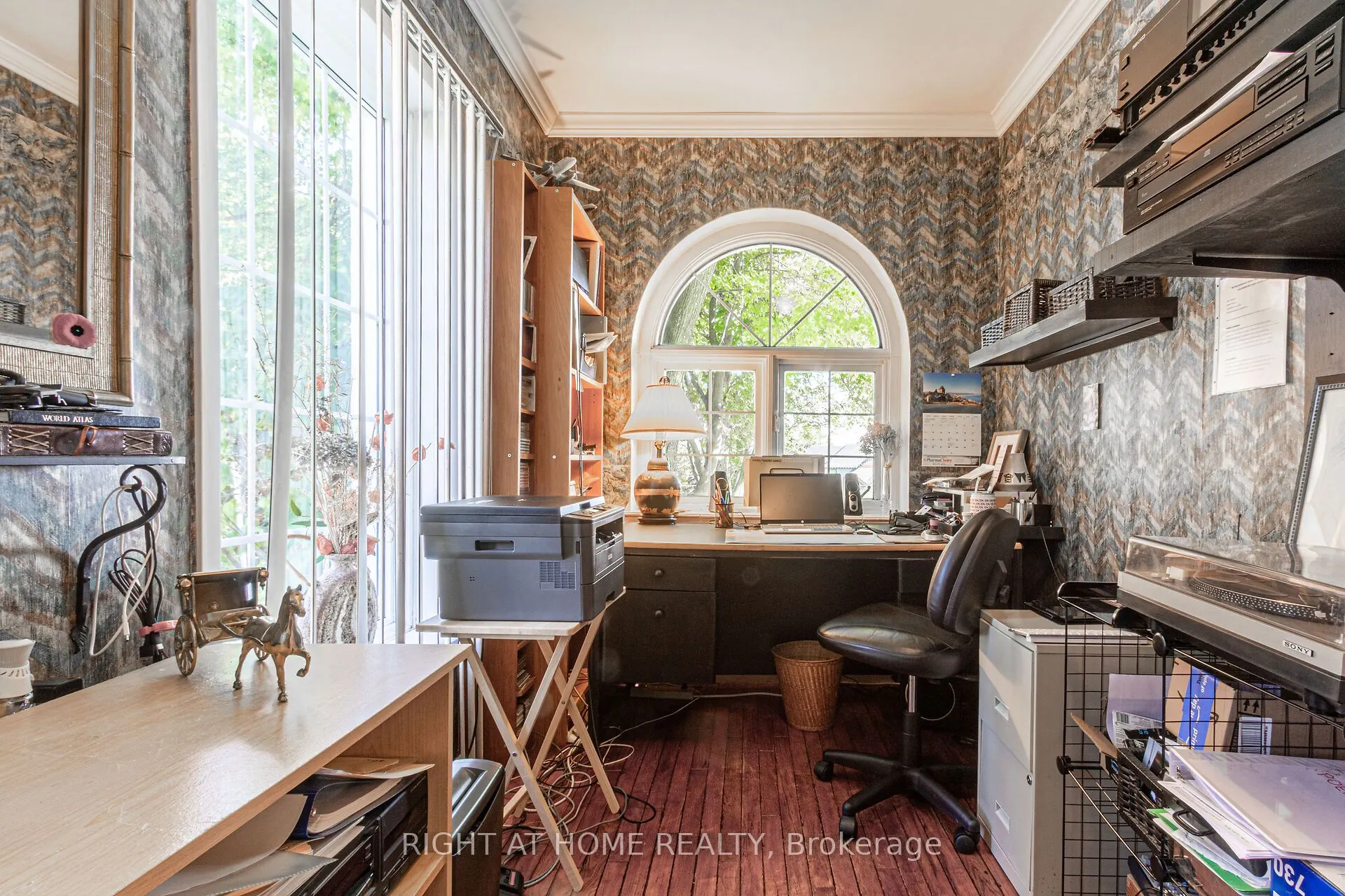 152 Confederation Street