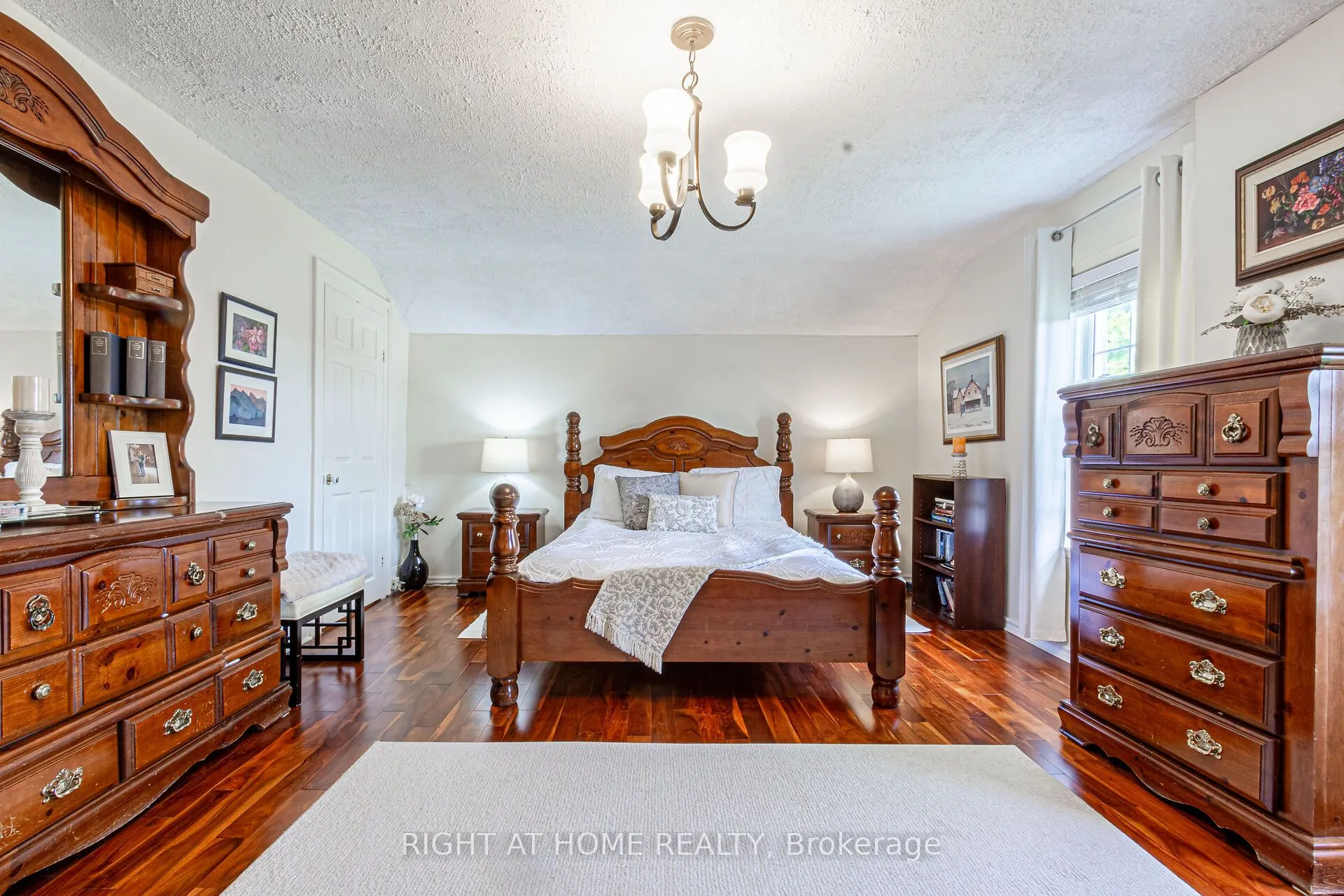 152 Confederation Street