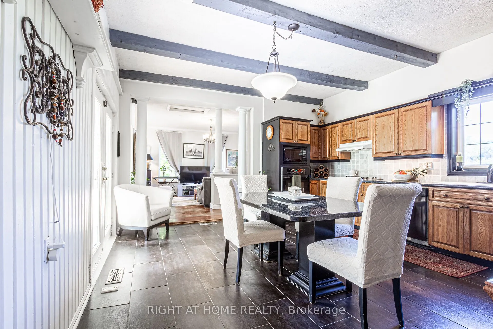 152 Confederation Street