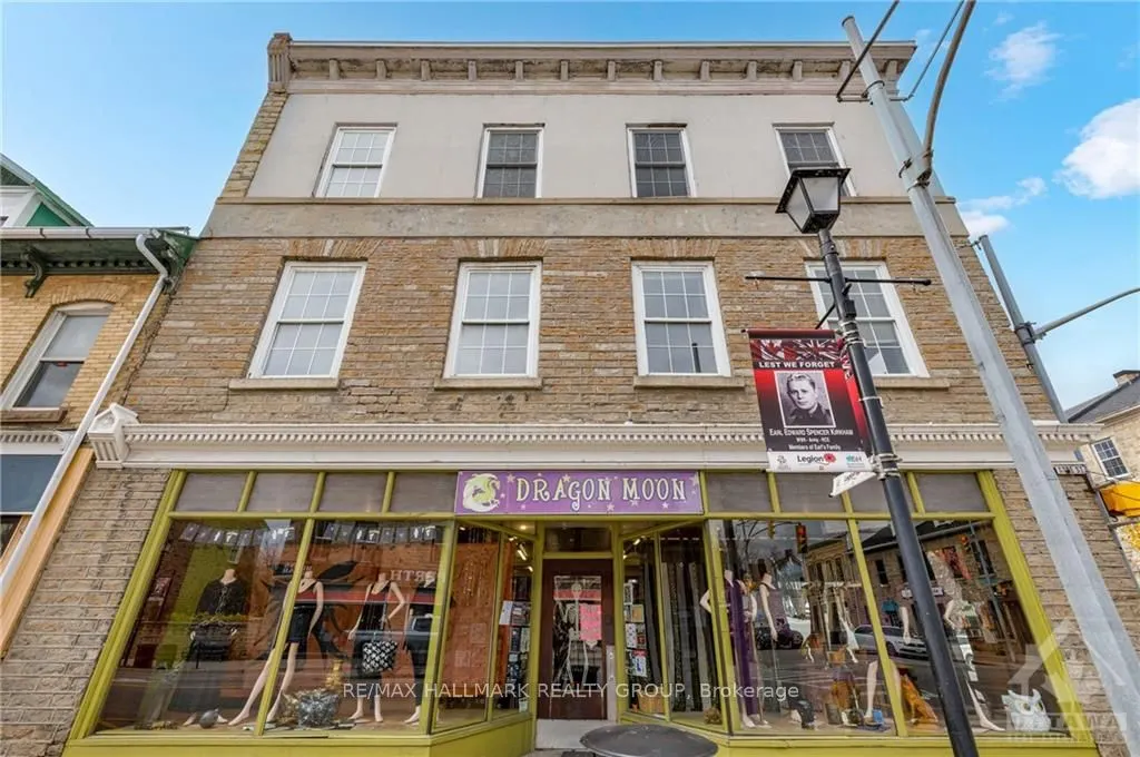 2 GORE Street E