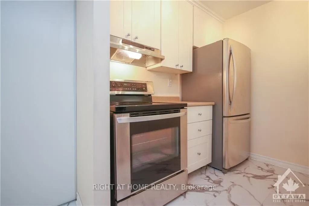 18 NEPEAN Street #701