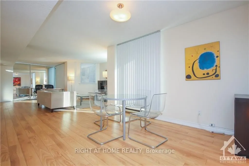 18 NEPEAN Street #701