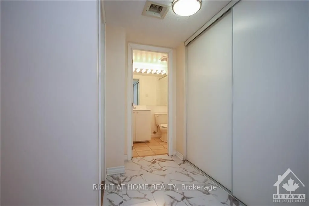 18 NEPEAN Street #701