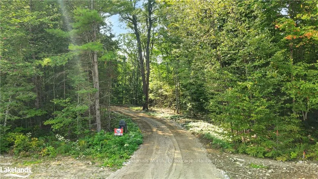 1193 Hawk Valley Road