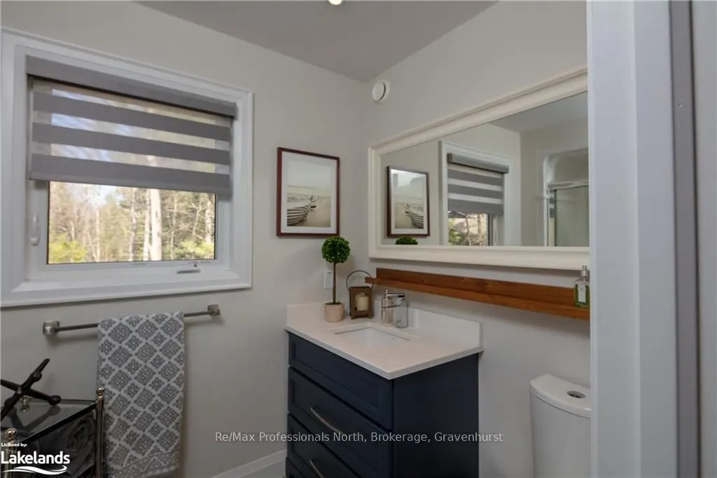 260 STEPHENSON 2 Road W