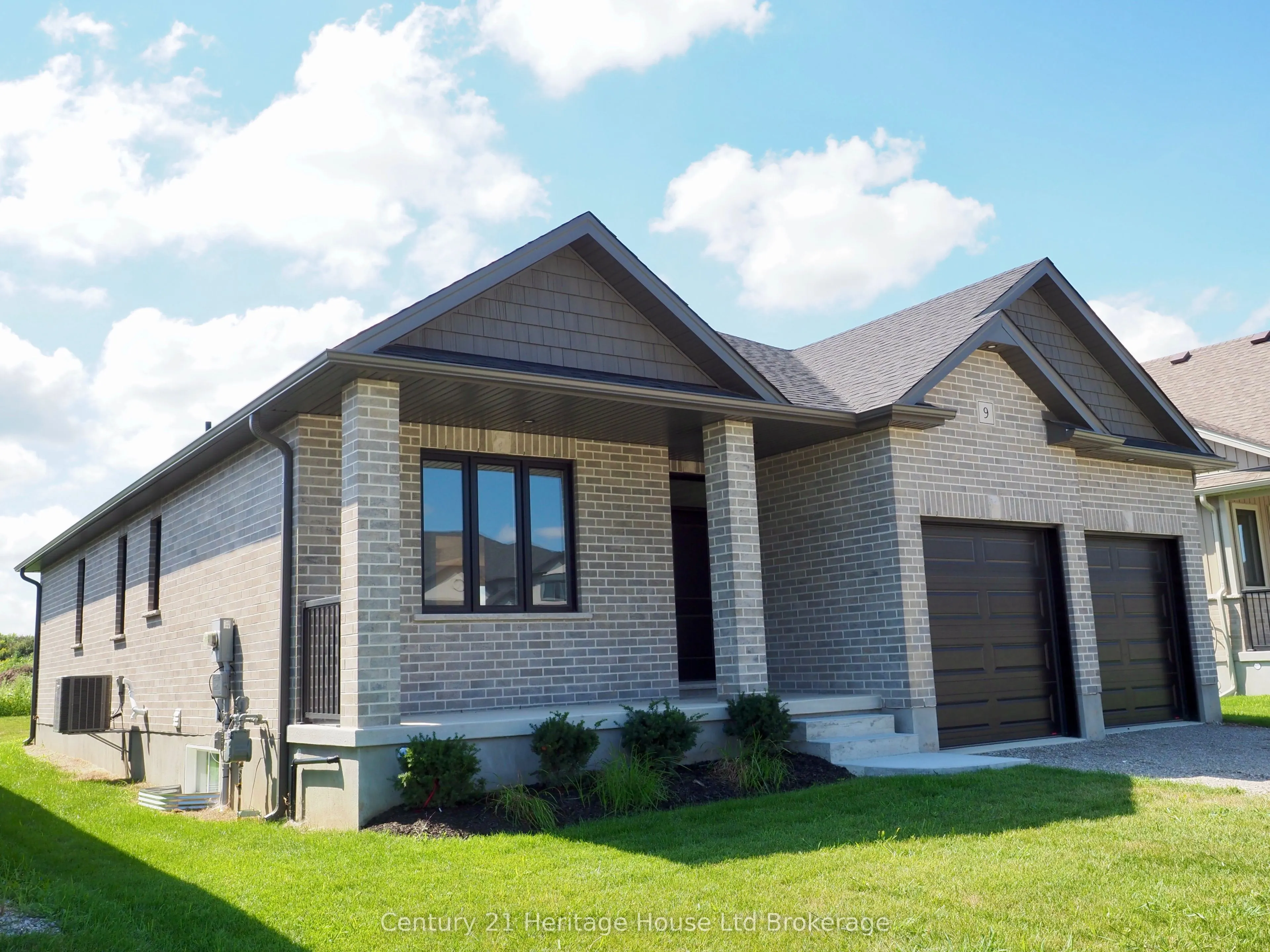 9 SYCAMORE Drive