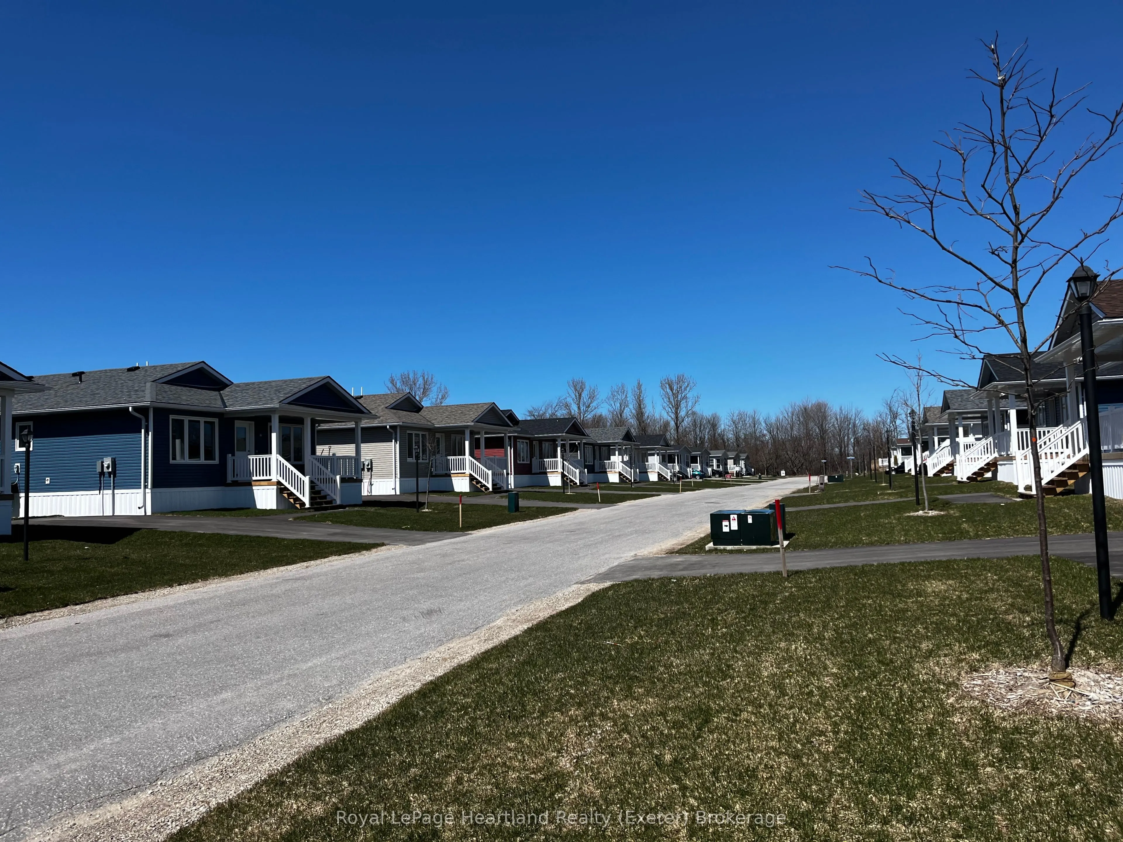 21 Bluffs View Boulevard