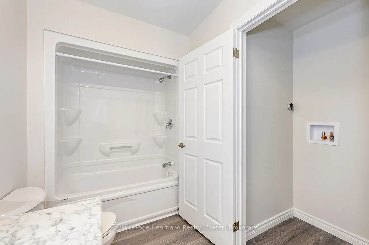 21 Bluffs View Boulevard