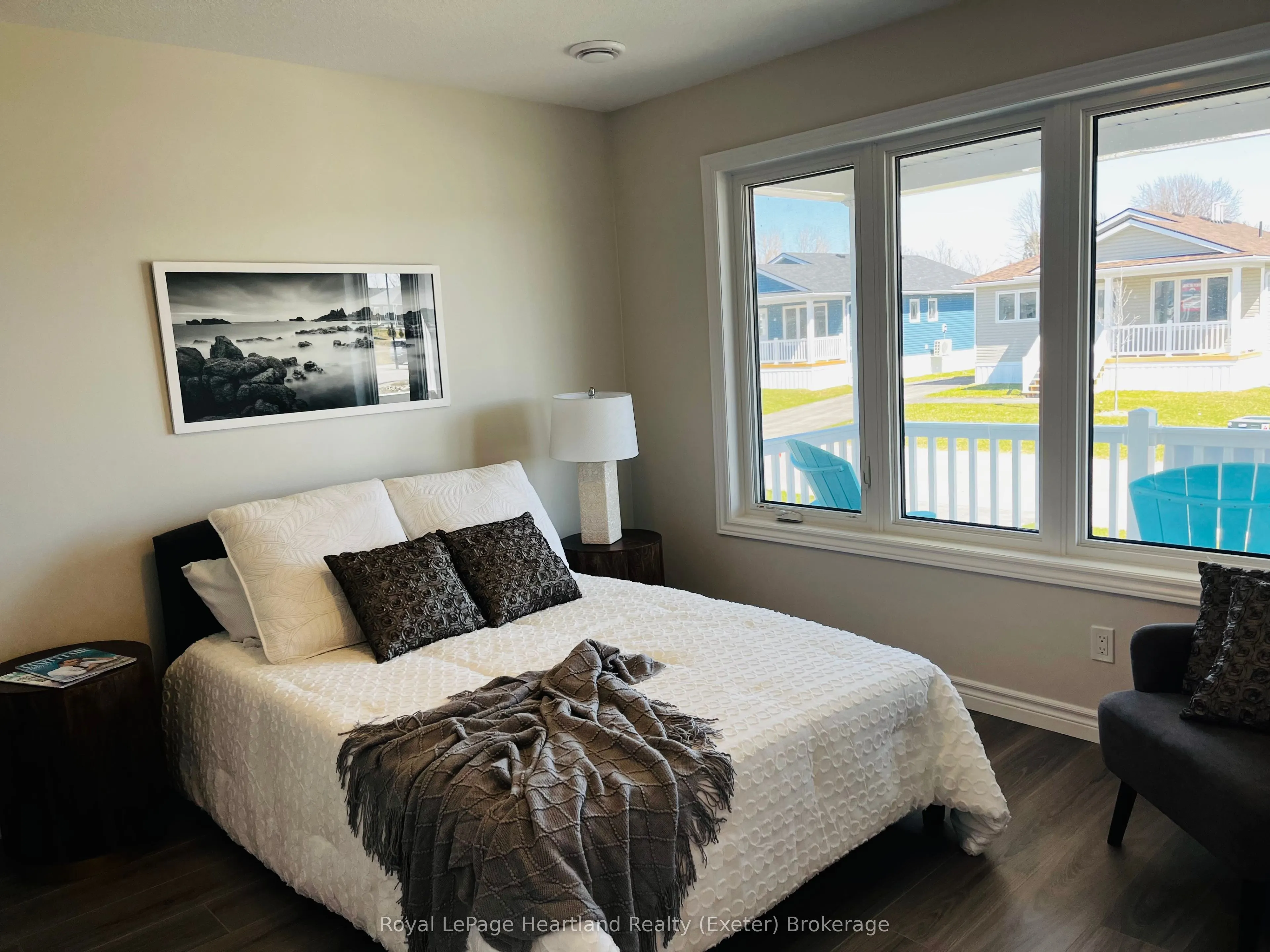 21 Bluffs View Boulevard