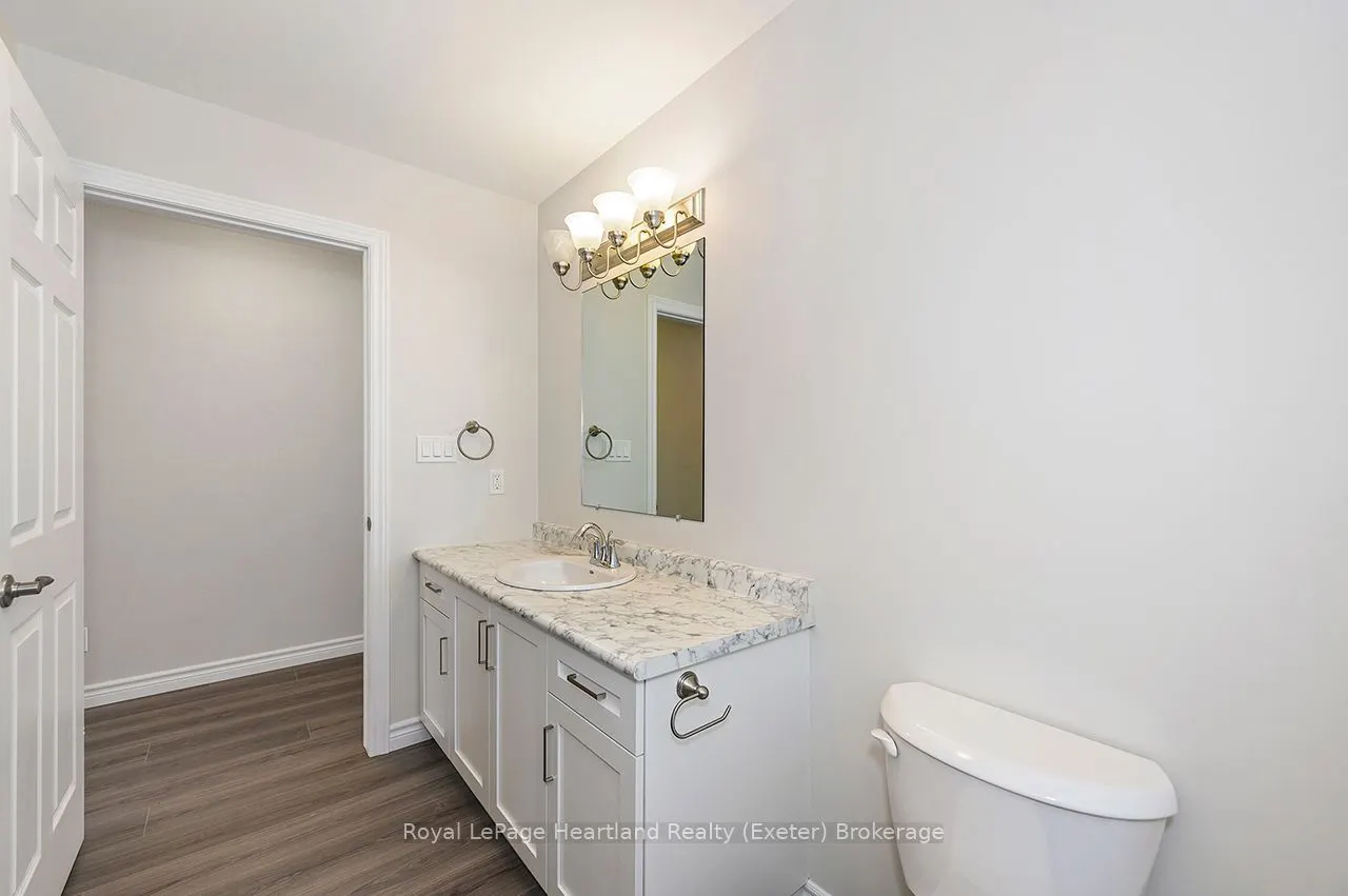 21 Bluffs View Boulevard