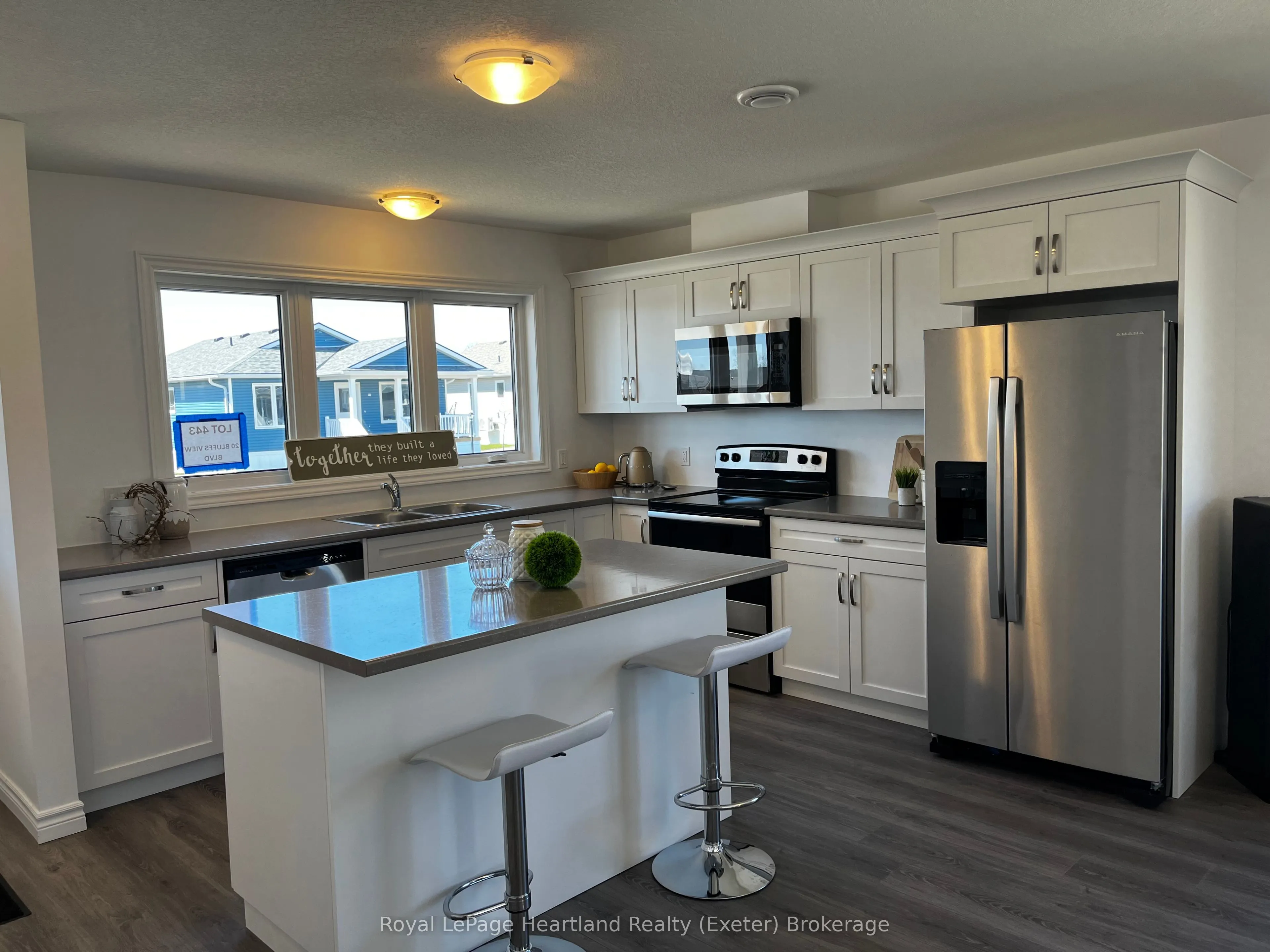 20 Bluffs View Boulevard